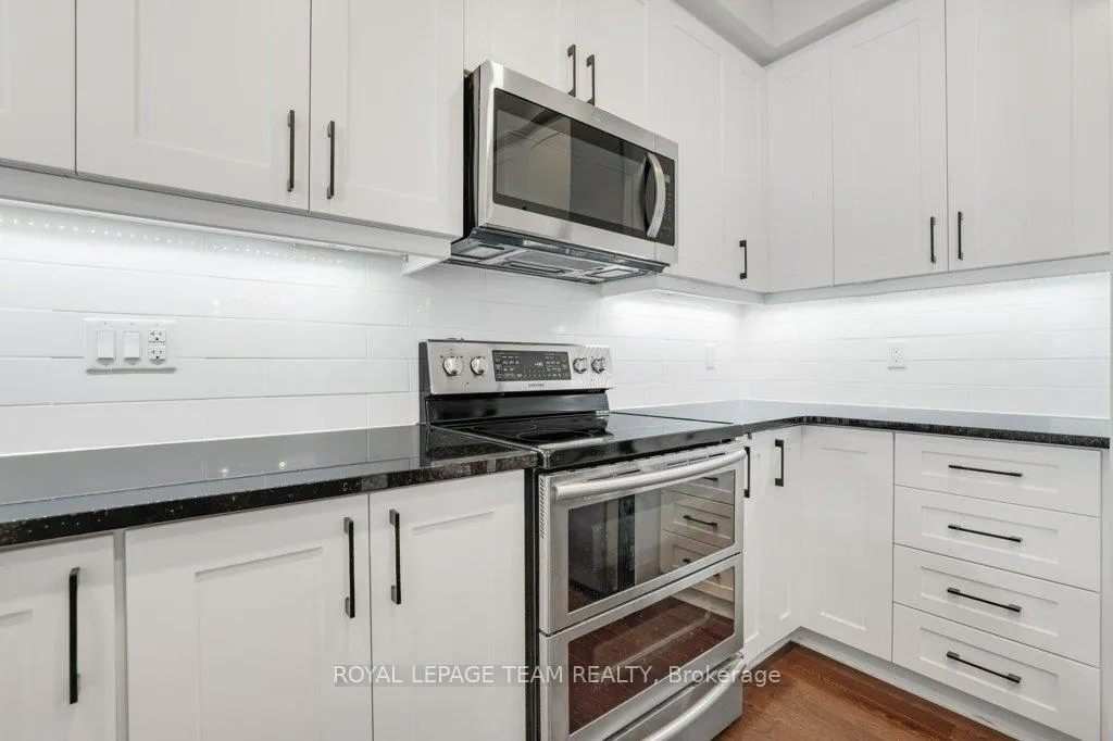 Photo 10 of 702 Vivera Place, Ottawa, Stittsville (North) — HOMEH