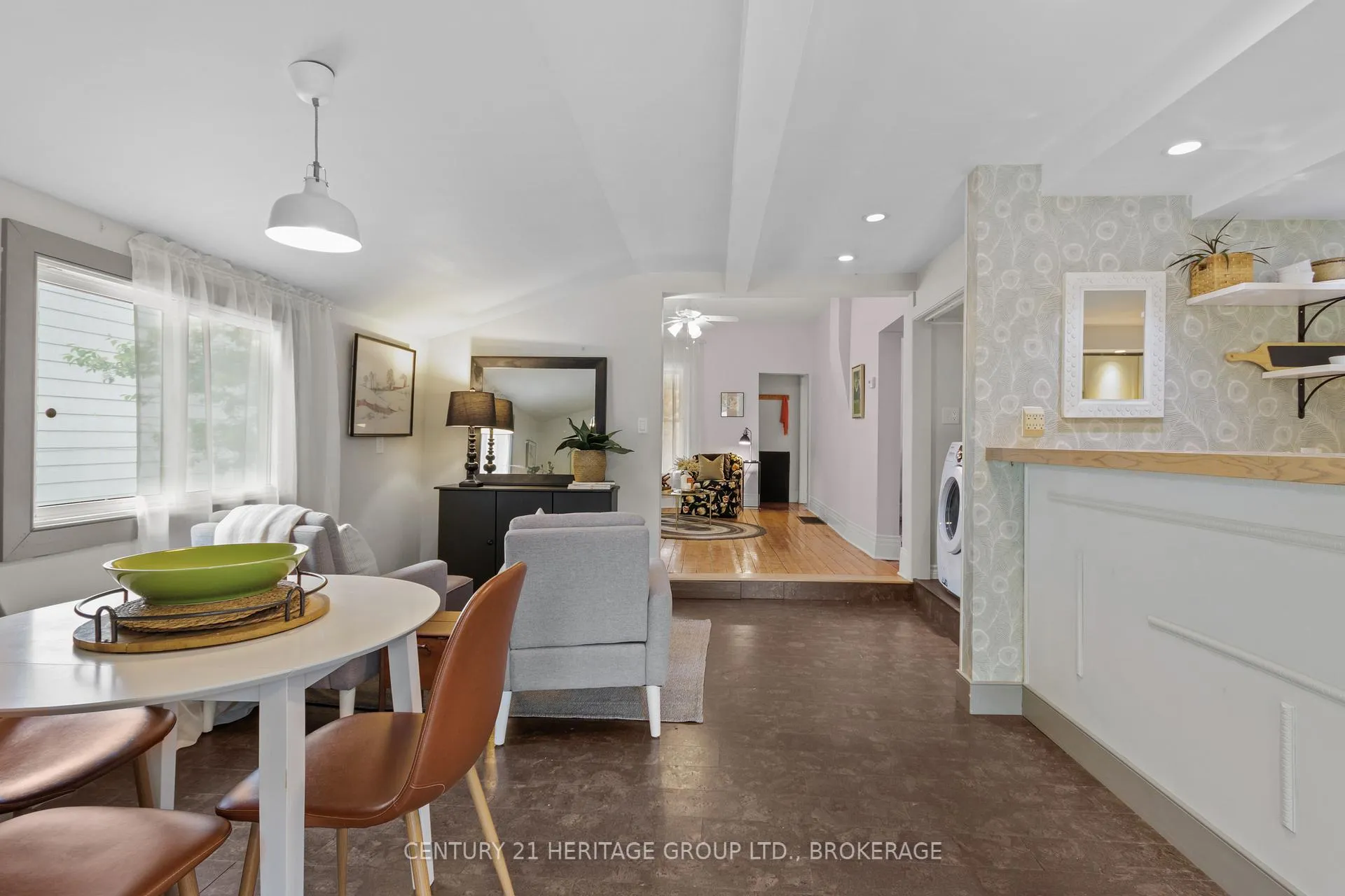 Photo 20 of 51 Quebec Street, Kingston, East of Sir John A. Blvd — HOMEH