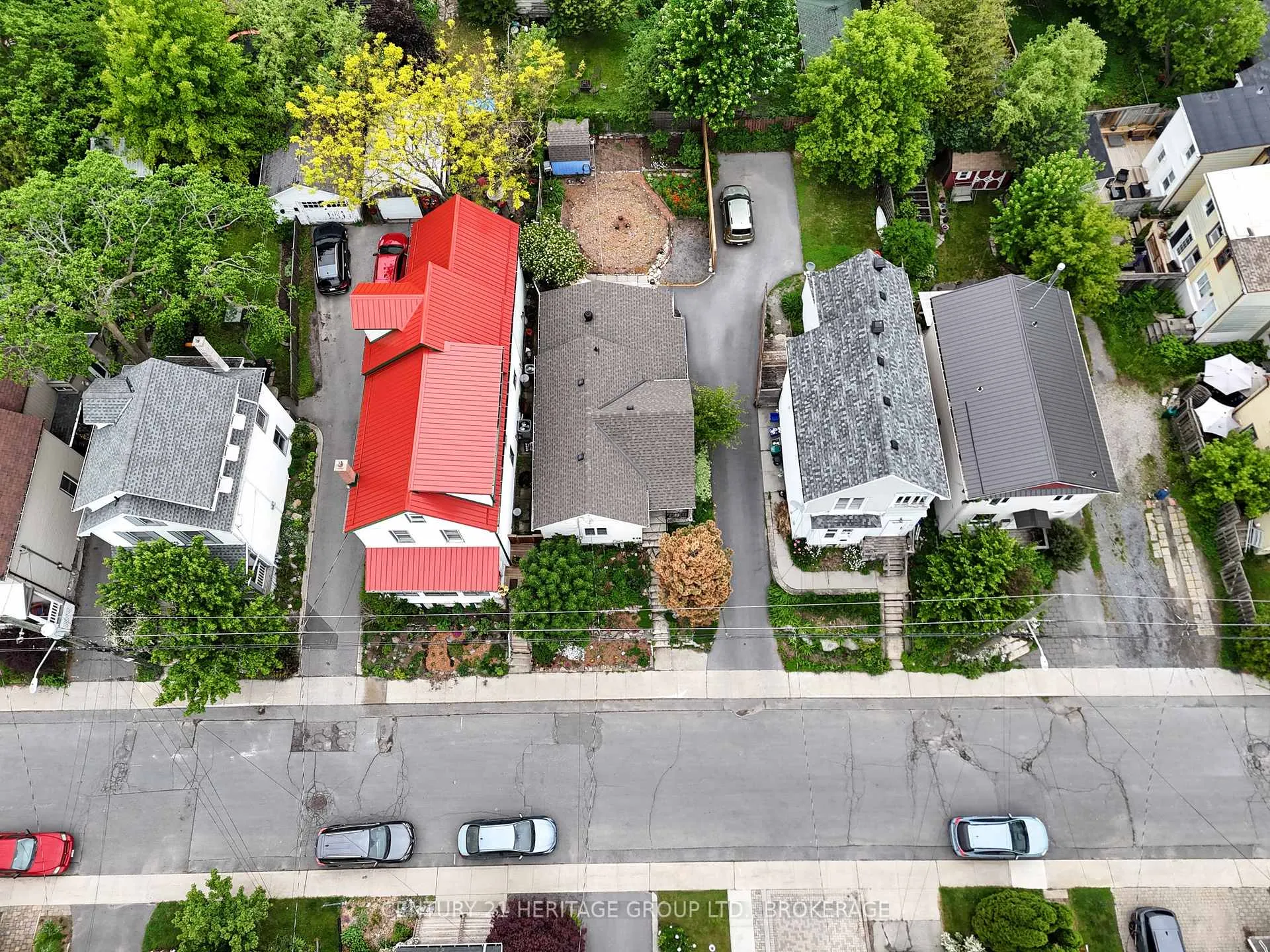 Photo 32 of 51 Quebec Street, Kingston, East of Sir John A. Blvd — HOMEH
