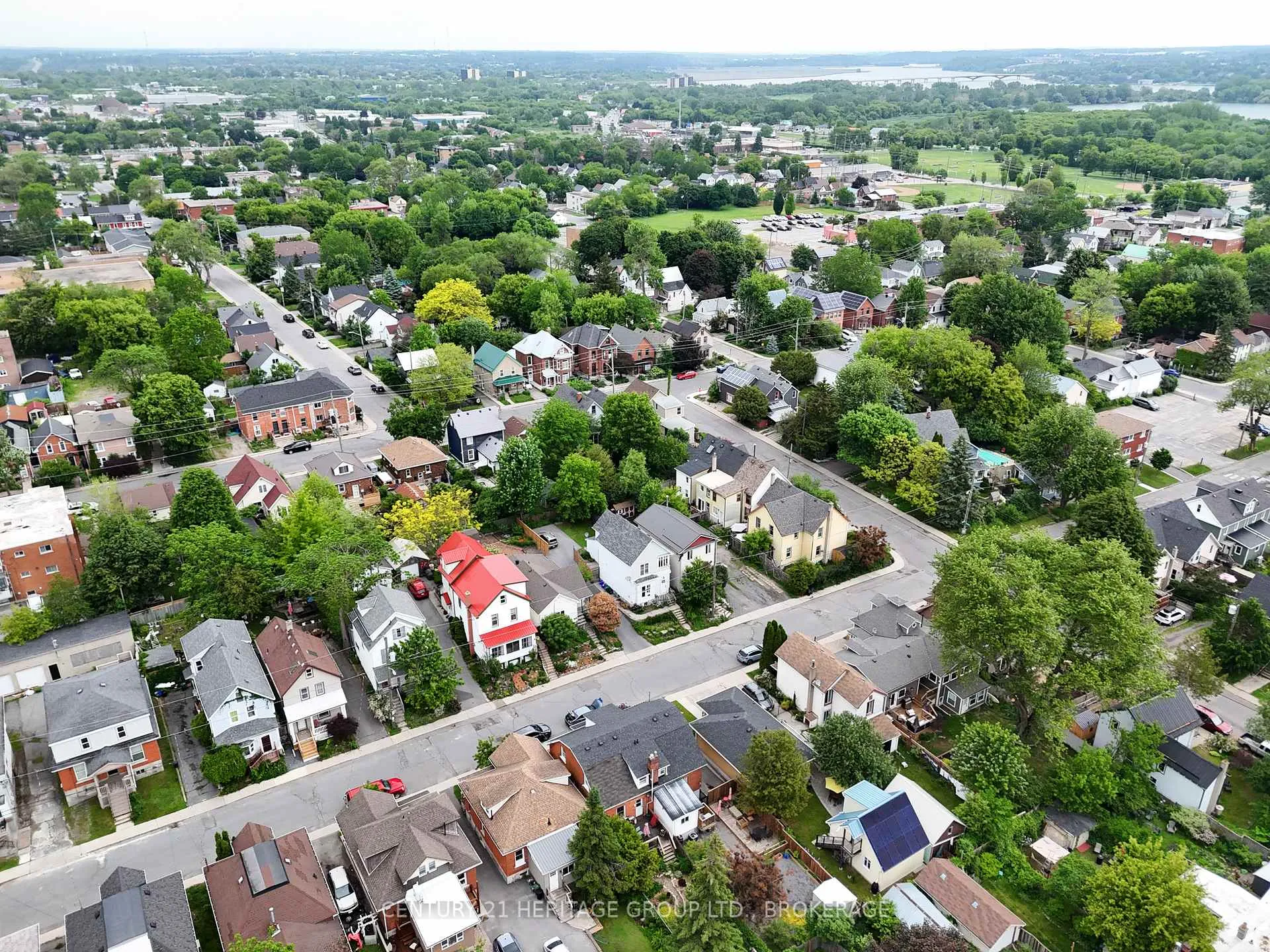 Photo 35 of 51 Quebec Street, Kingston, East of Sir John A. Blvd — HOMEH