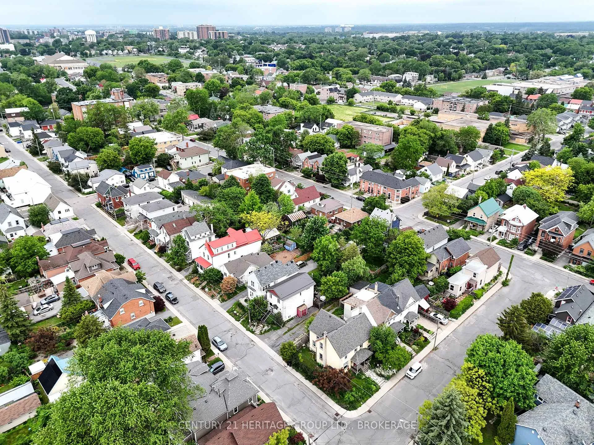Photo 36 of 51 Quebec Street, Kingston, East of Sir John A. Blvd — HOMEH