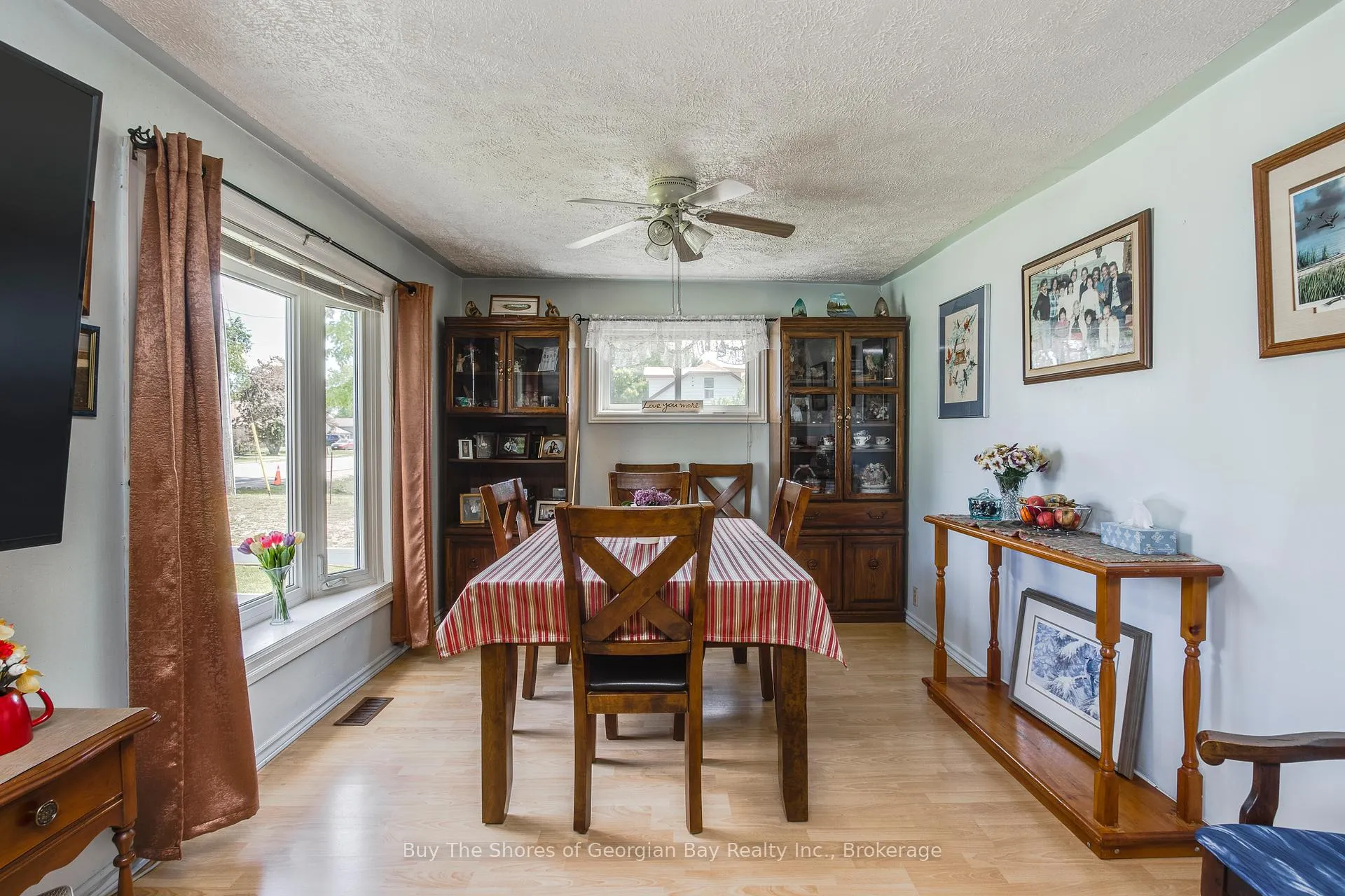 Photo 9 of 17 Balm Beach Road E, Tiny, Perkinsfield — HOMEH