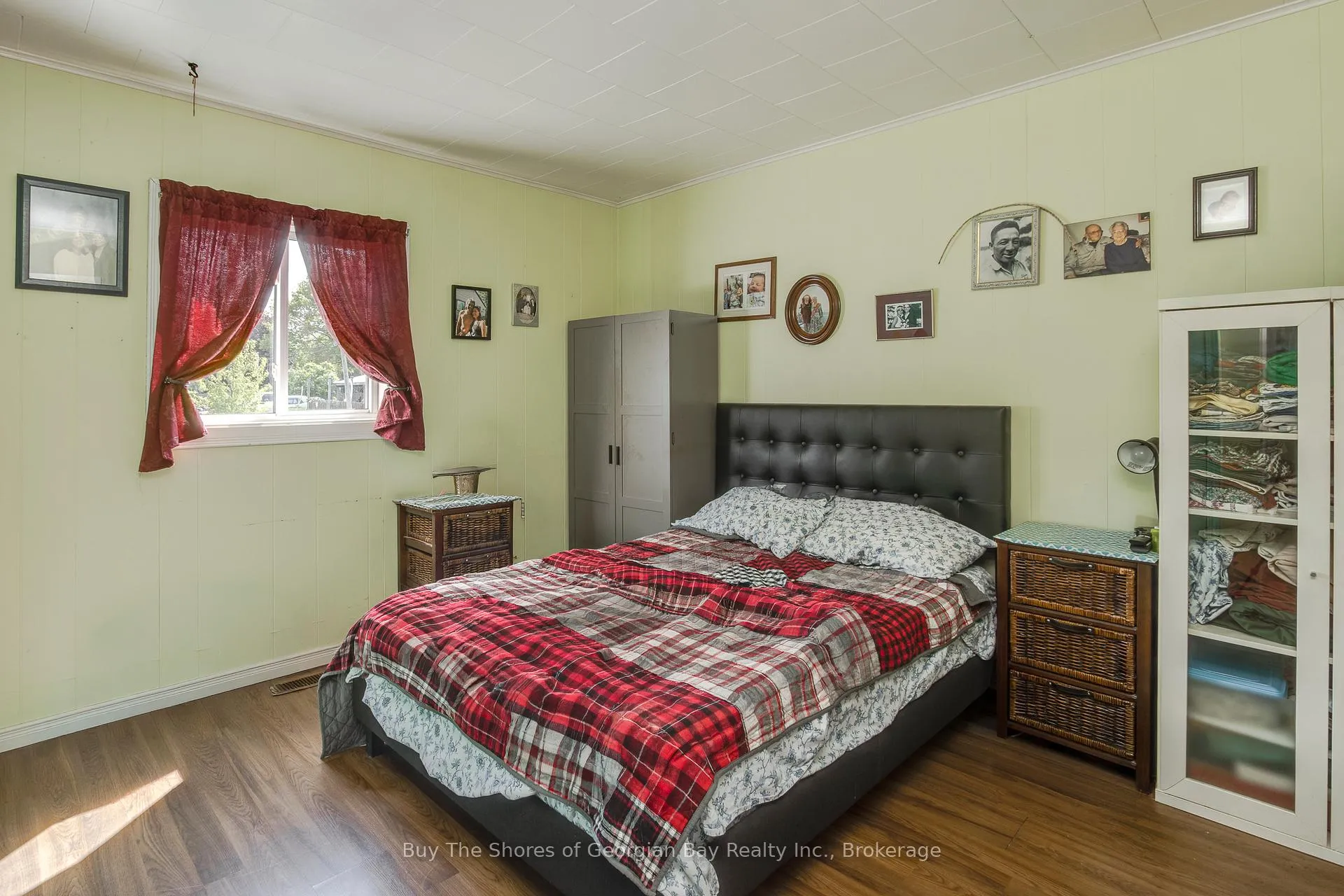 Photo 13 of 17 Balm Beach Road E, Tiny, Perkinsfield — HOMEH
