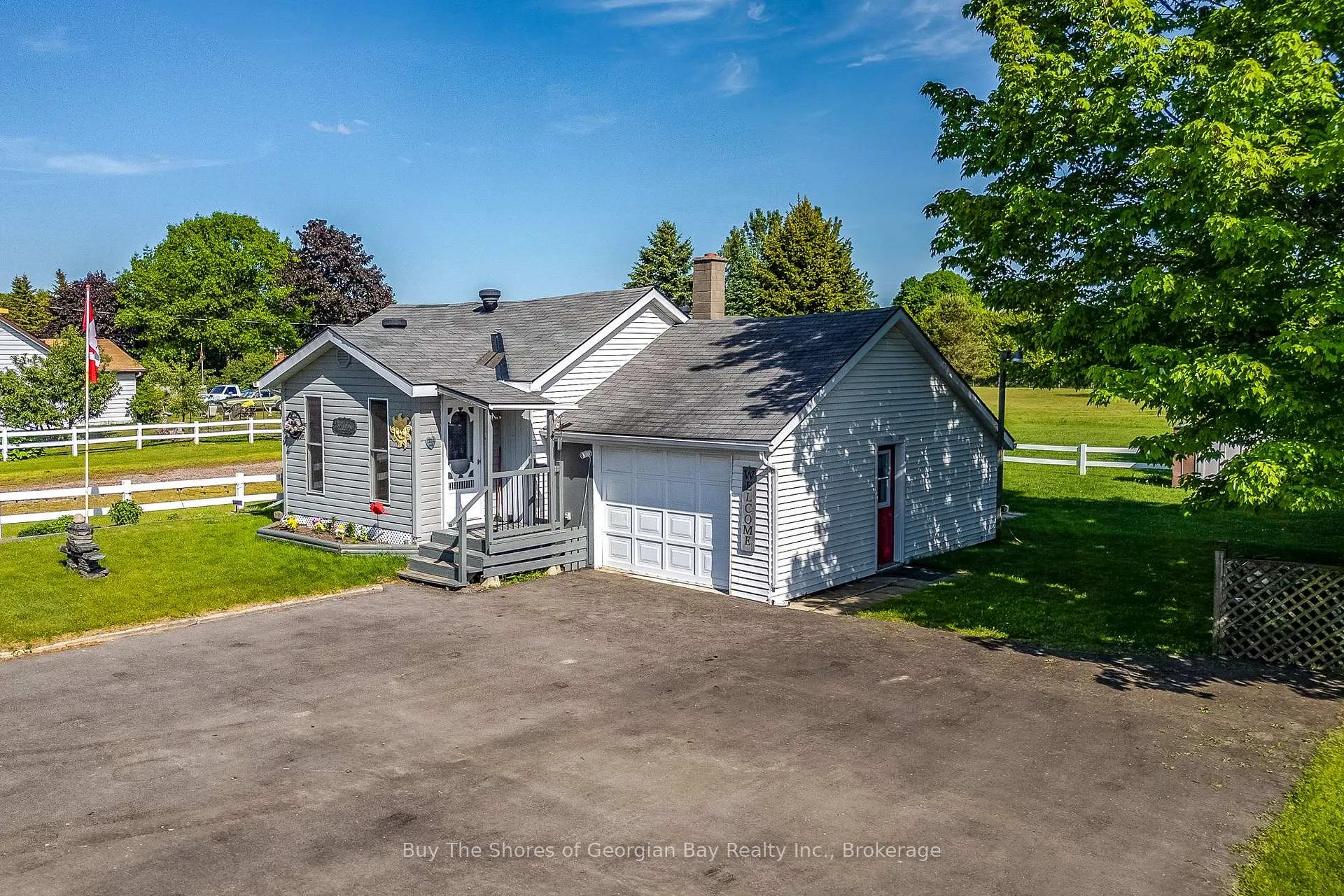 Photo 28 of 17 Balm Beach Road E, Tiny, Perkinsfield — HOMEH