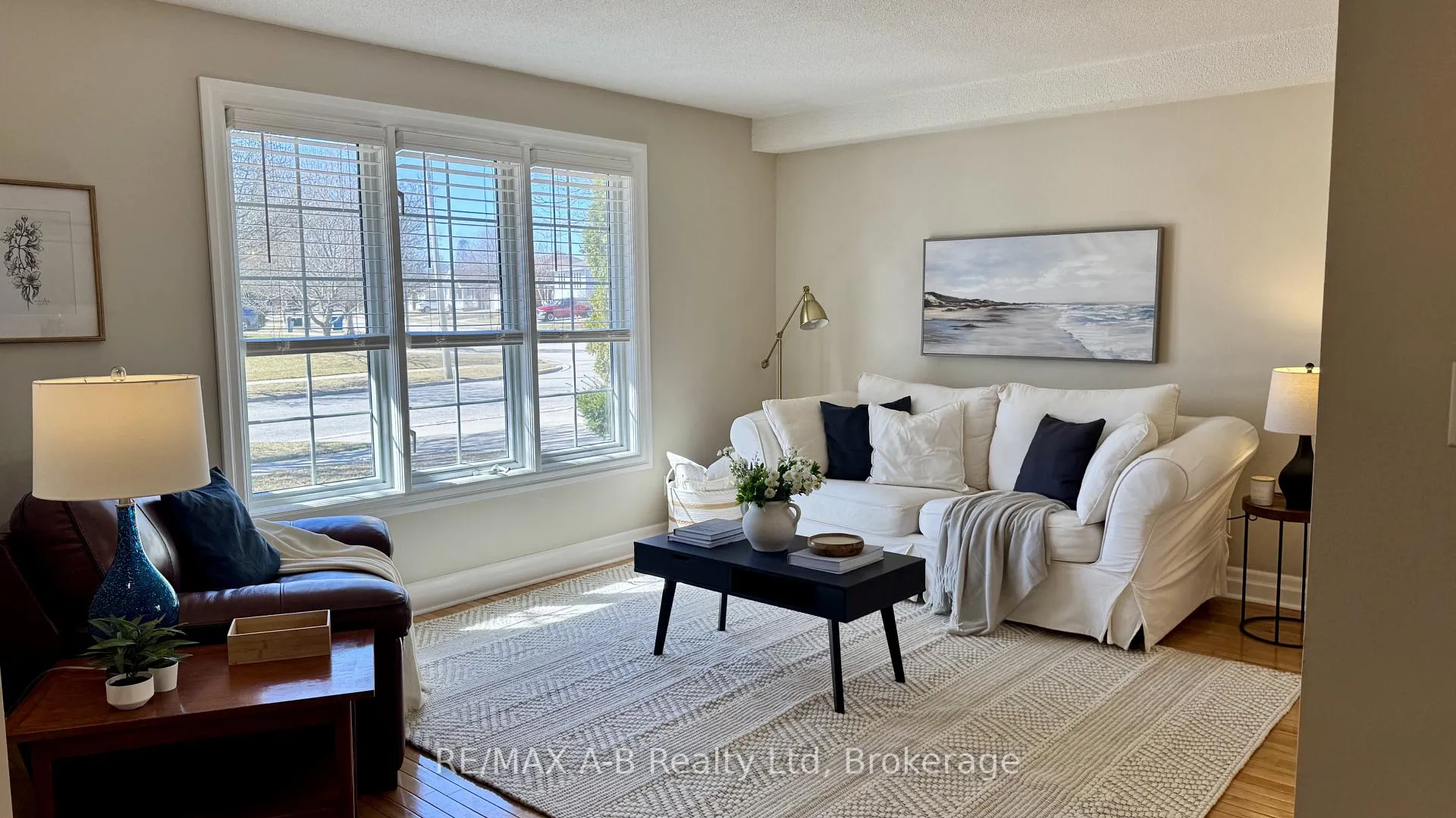 Photo 7 of 86 Freeland Drive, Stratford — HOMEH