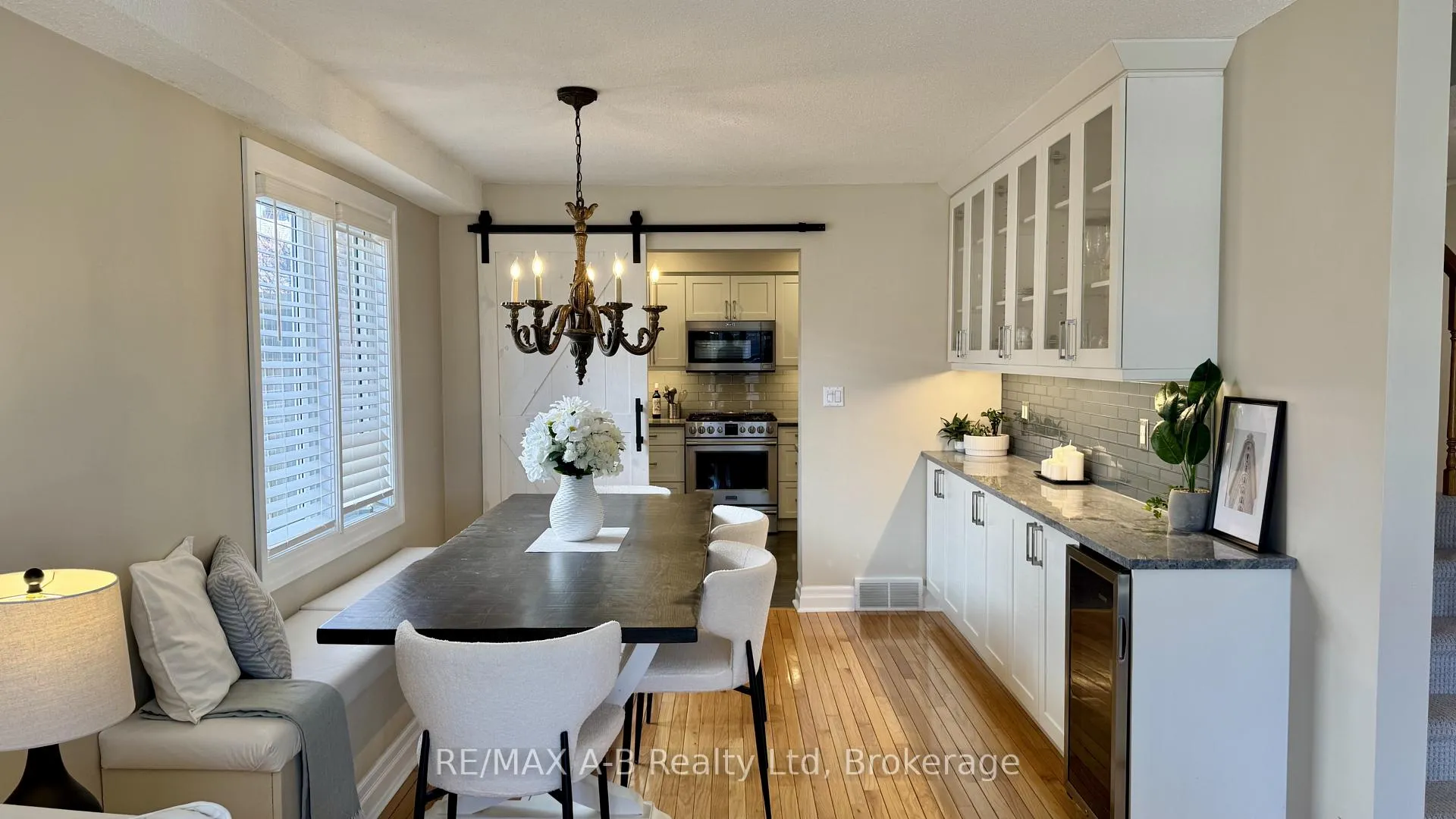 Photo 9 of 86 Freeland Drive, Stratford — HOMEH