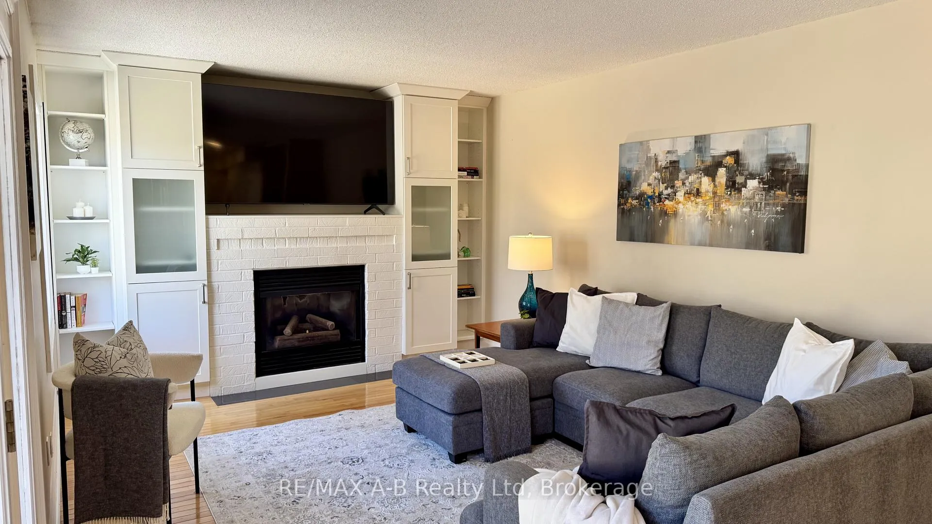 Photo 12 of 86 Freeland Drive, Stratford — HOMEH