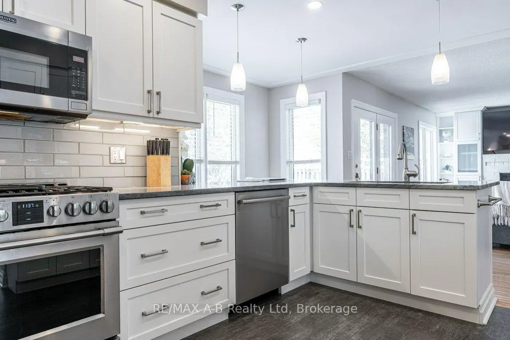 Photo 19 of 86 Freeland Drive, Stratford — HOMEH