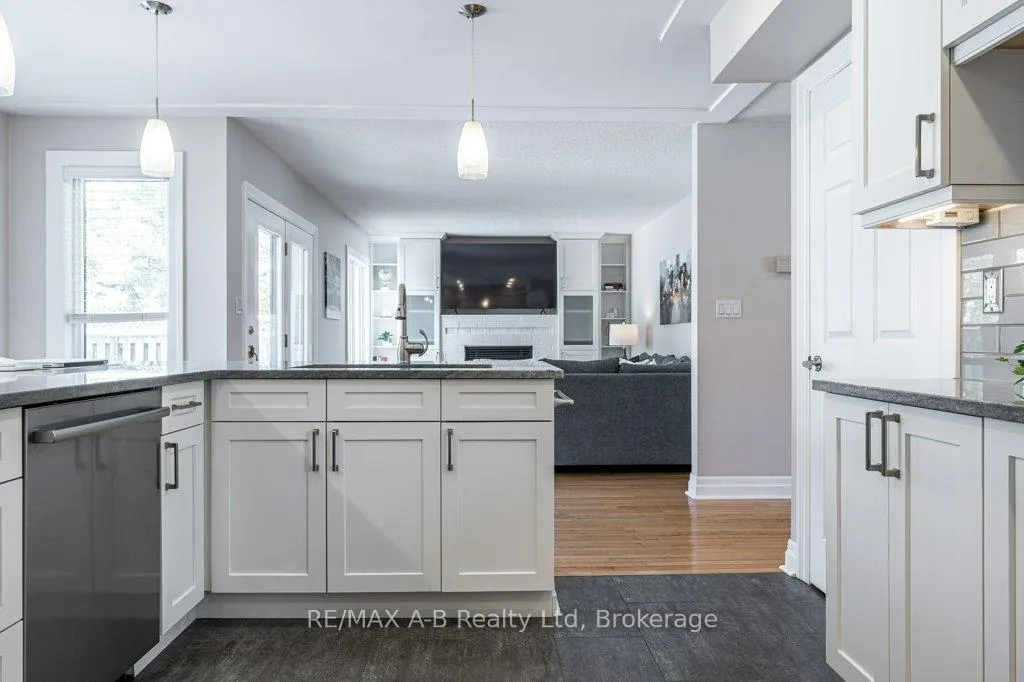 Photo 20 of 86 Freeland Drive, Stratford — HOMEH