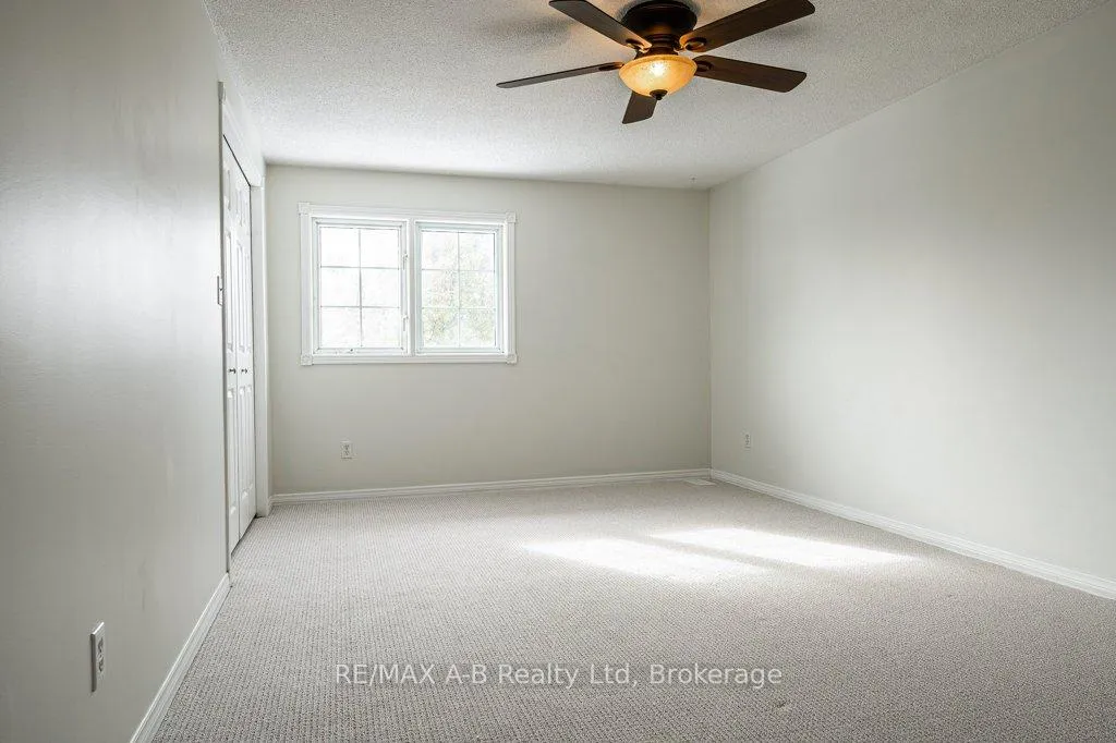Photo 38 of 86 Freeland Drive, Stratford — HOMEH