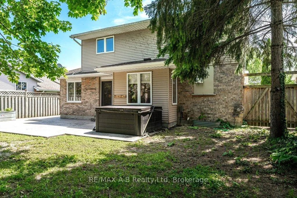 Photo 45 of 86 Freeland Drive, Stratford — HOMEH