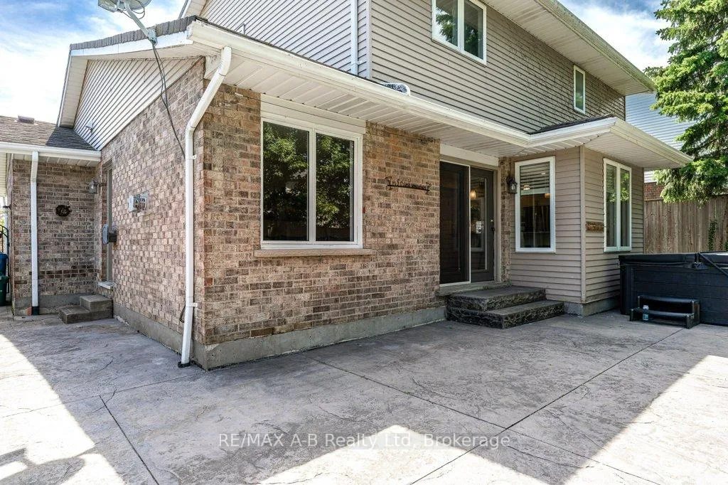 Photo 46 of 86 Freeland Drive, Stratford — HOMEH