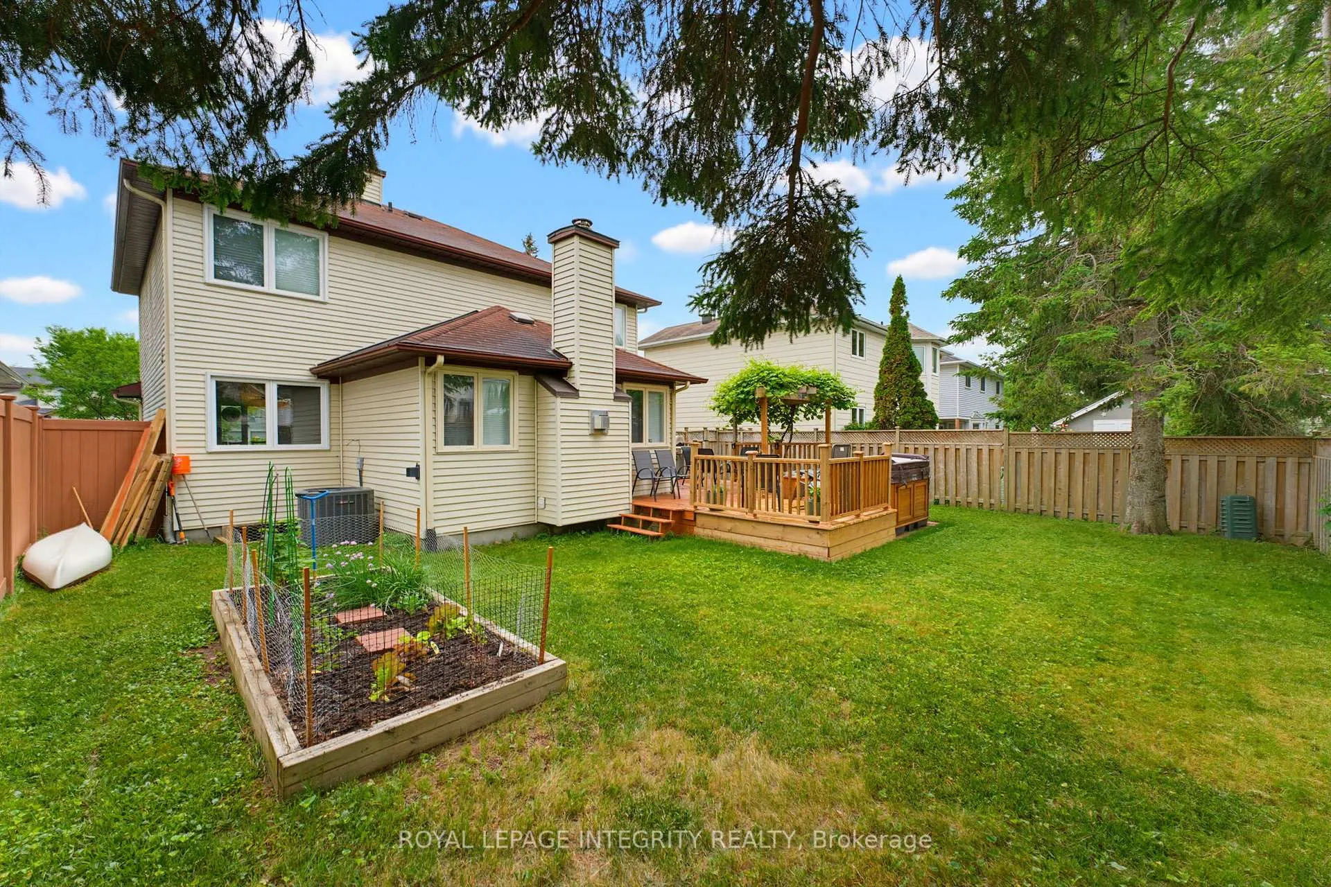 Photo 39 of 4 Adele Crescent, Ottawa, Barrhaven - Heritage Park — HOMEH