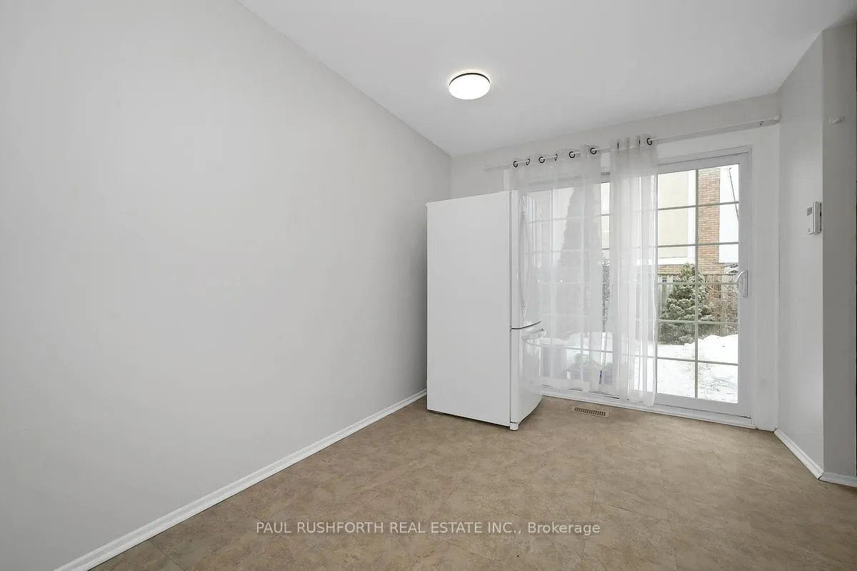 Photo 13 of 1107 Meadowlands Drive, Ottawa, Carleton Square — HOMEH