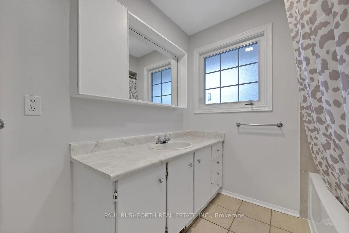 Photo 25 of 1107 Meadowlands Drive, Ottawa, Carleton Square — HOMEH
