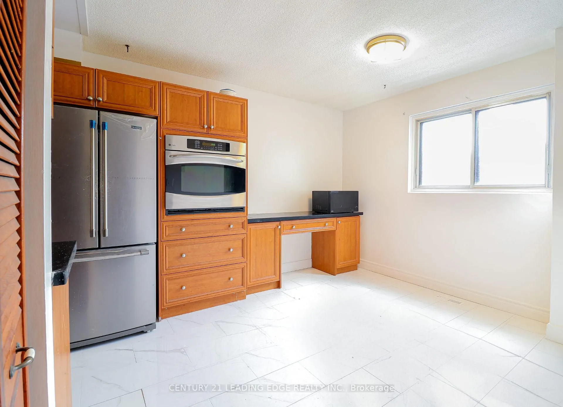 Photo 7 of Unit 2, 2 Carleton Place, Brampton, Bramalea West Industrial — HOMEH