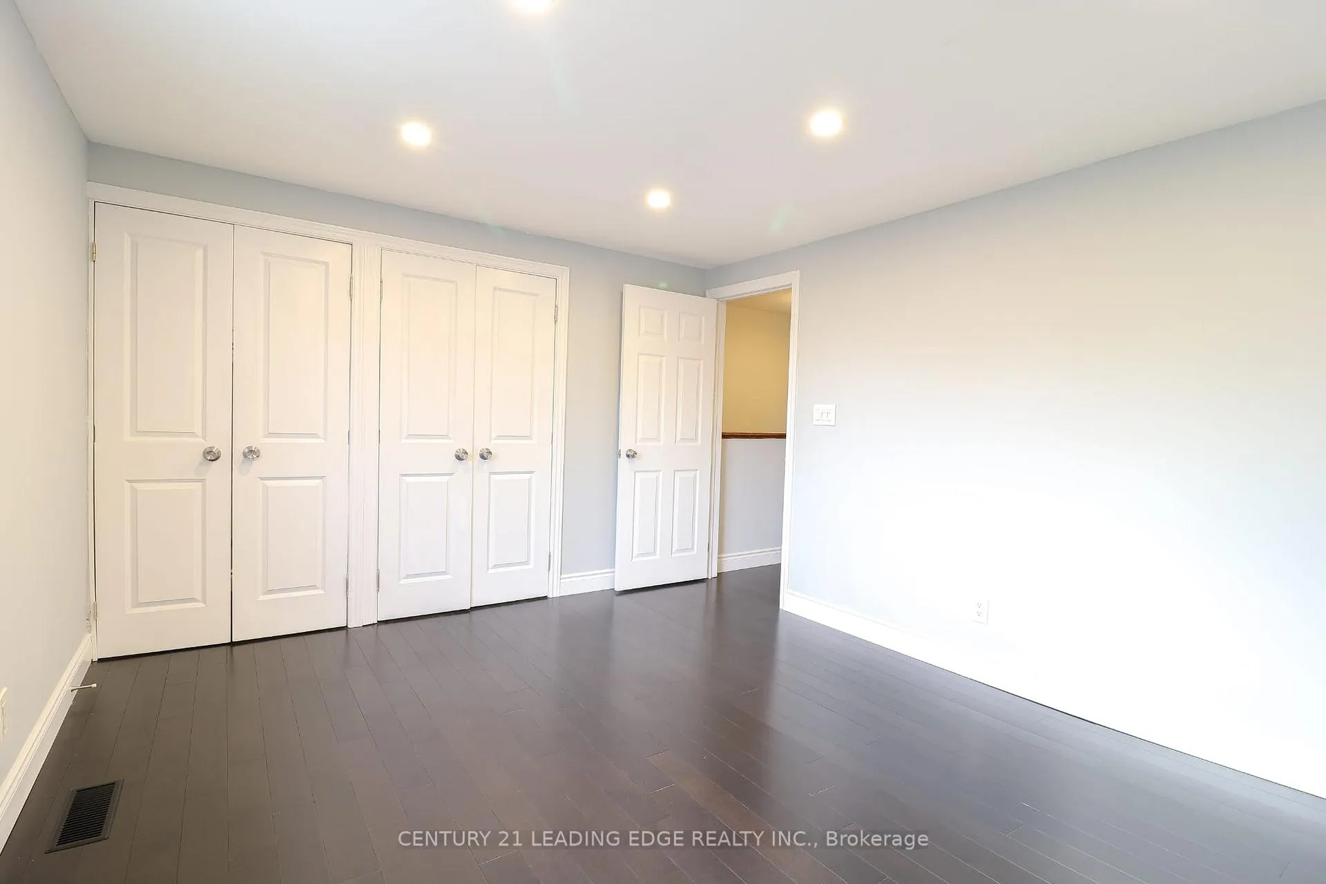 Photo 12 of Unit 2, 2 Carleton Place, Brampton, Bramalea West Industrial — HOMEH