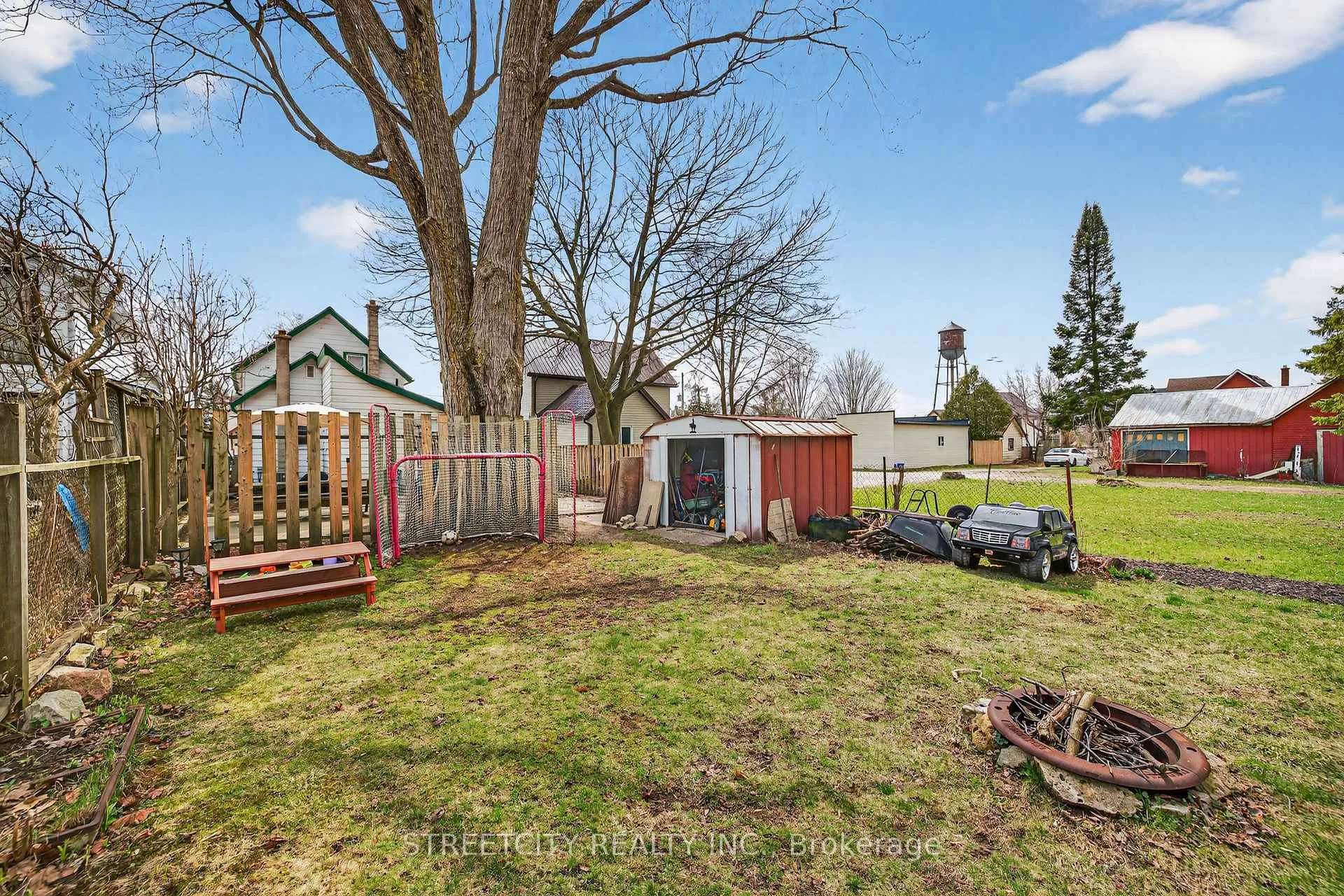Photo 27 of 12 Pearl Street, Tillsonburg — HOMEH
