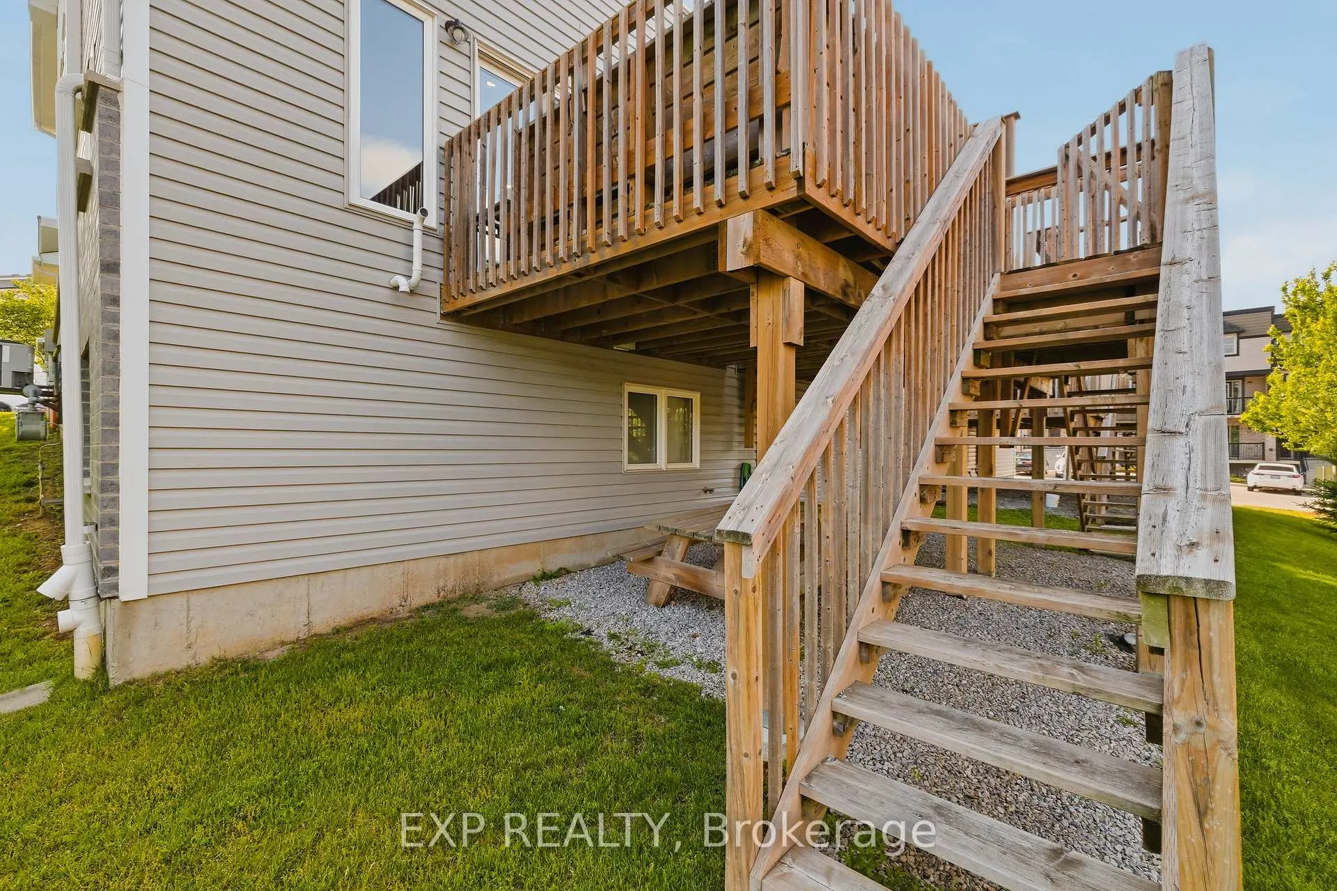 Photo 35 of Unit 13, 1989 Ottawa Street S, Kitchener, Larentian West — HOMEH