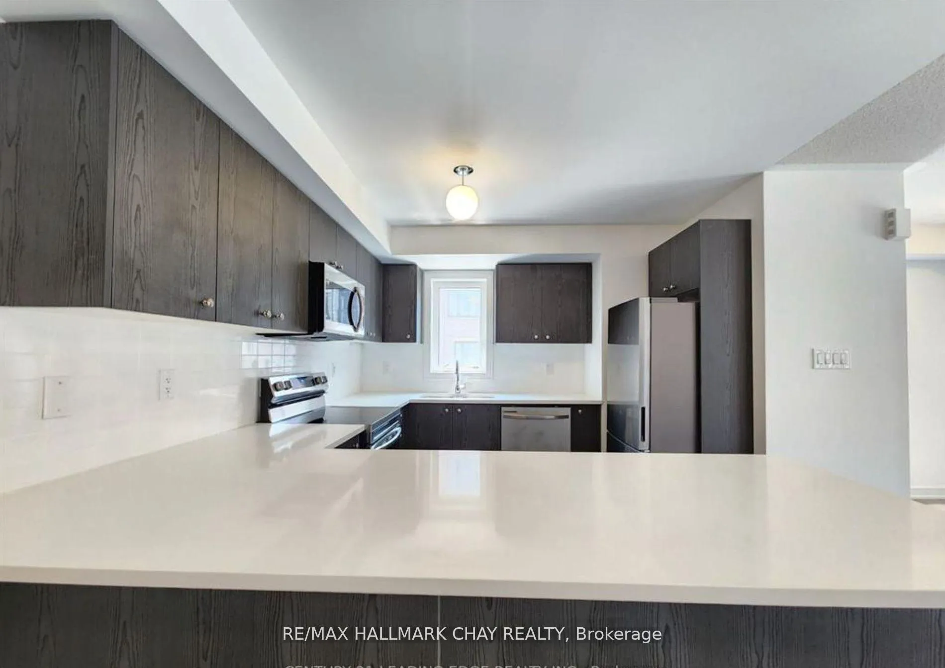 Photo 9 of 86 Appletree Lane, Barrie, Innis-Shore — HOMEH