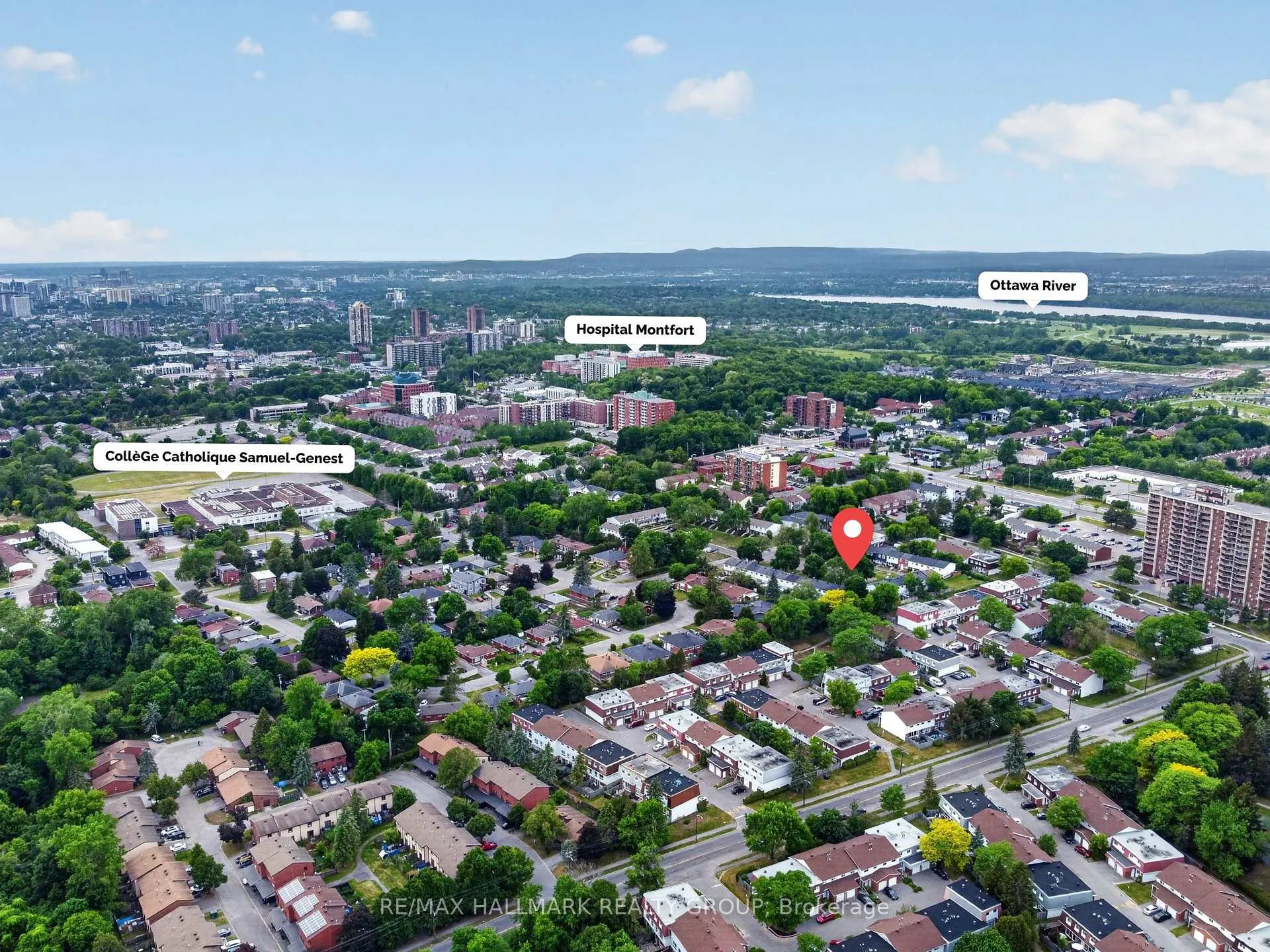 Photo 2 of Unit 22, 660 Hochelaga Street, Ottawa, Carson Meadows — HOMEH