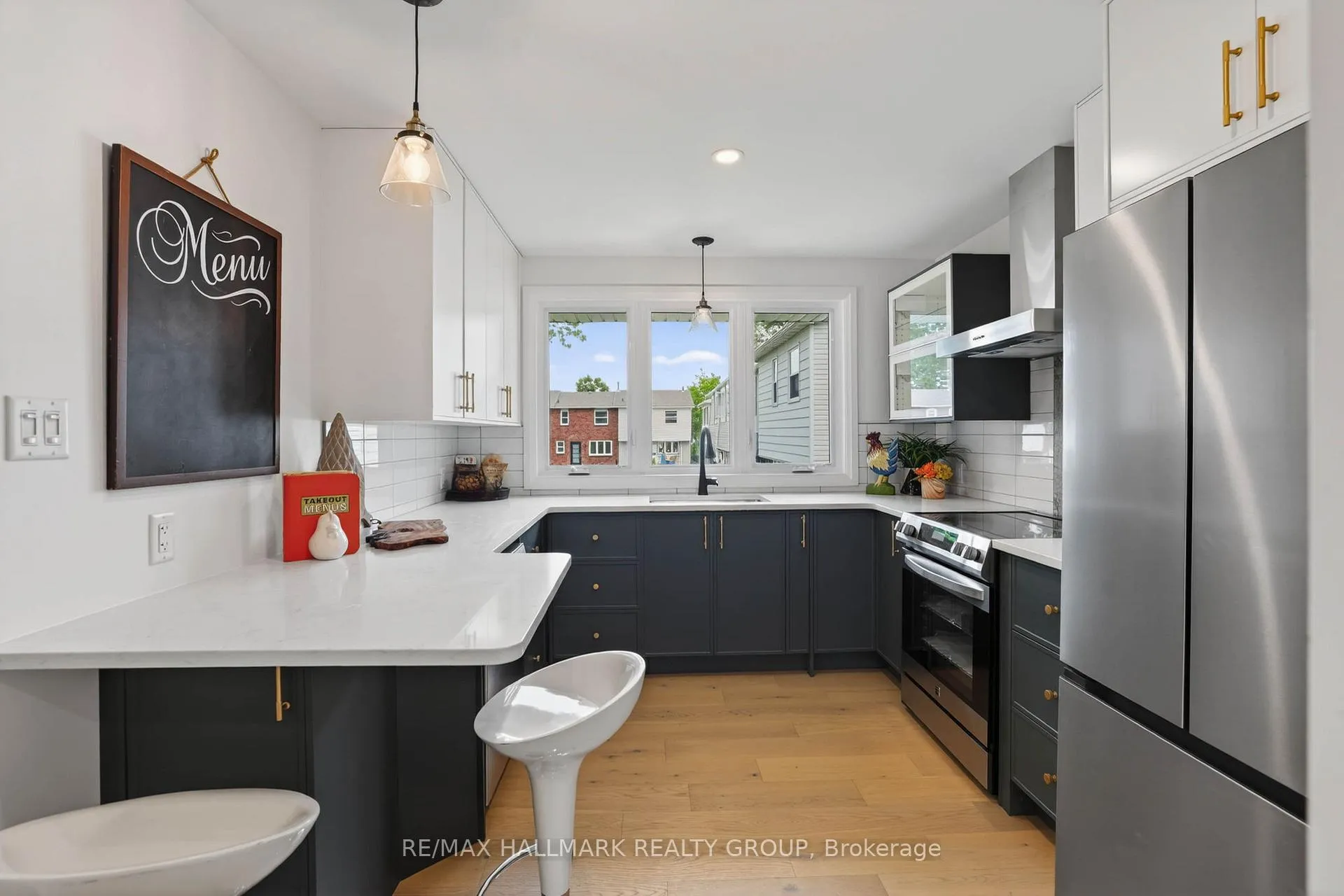 Photo 4 of Unit 22, 660 Hochelaga Street, Ottawa, Carson Meadows — HOMEH