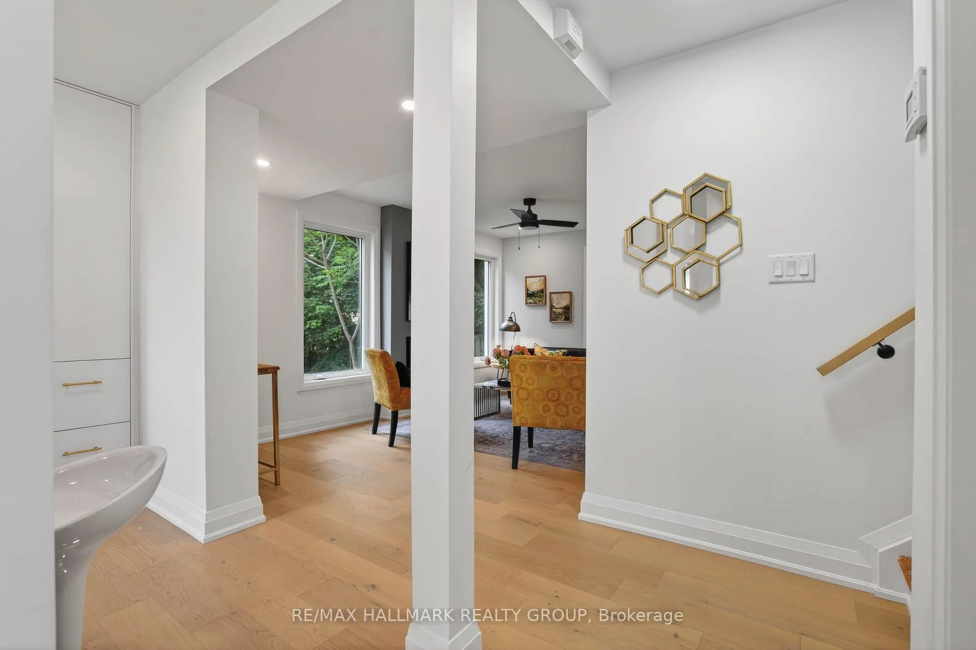 Photo 11 of Unit 22, 660 Hochelaga Street, Ottawa, Carson Meadows — HOMEH