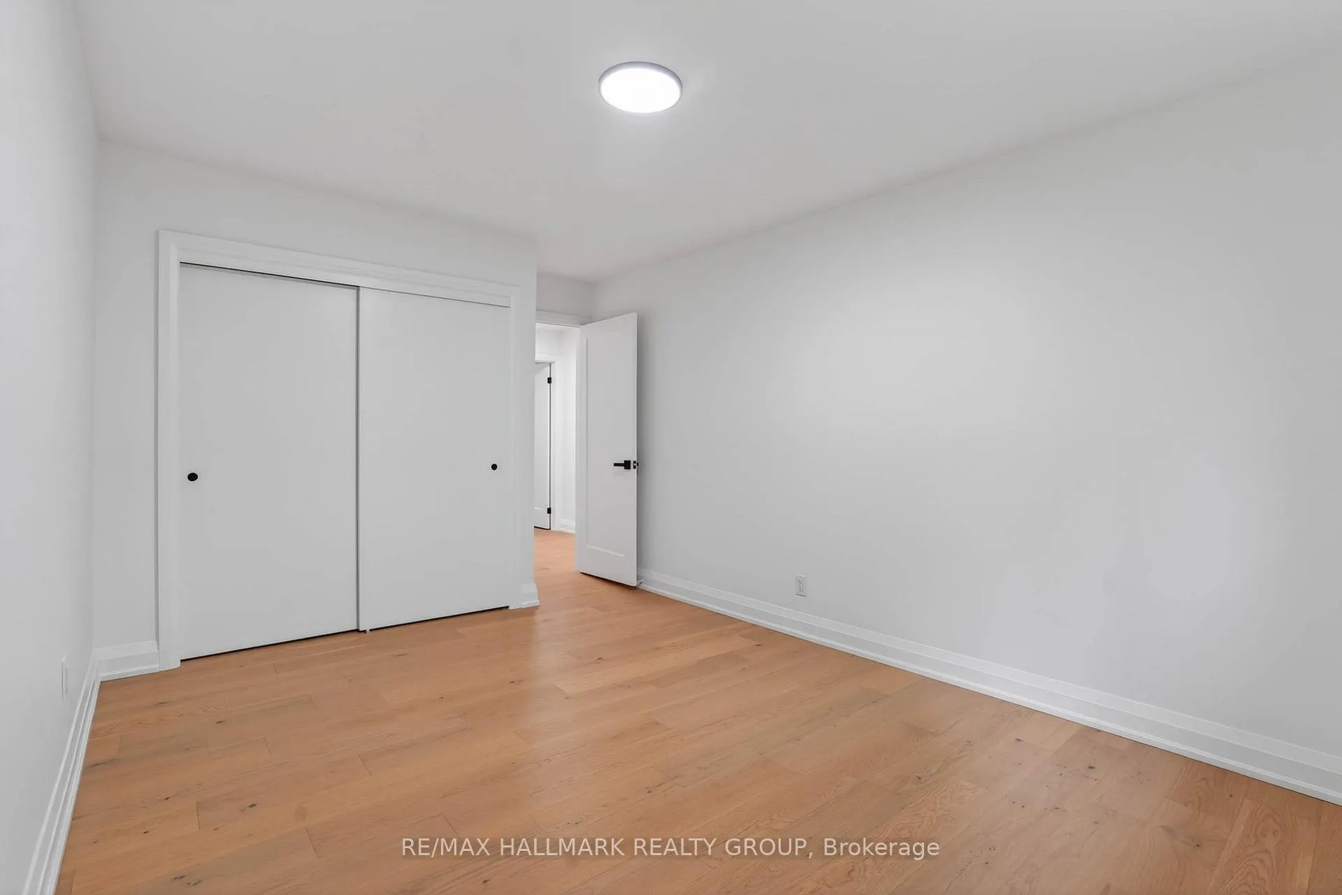 Photo 31 of Unit 22, 660 Hochelaga Street, Ottawa, Carson Meadows — HOMEH