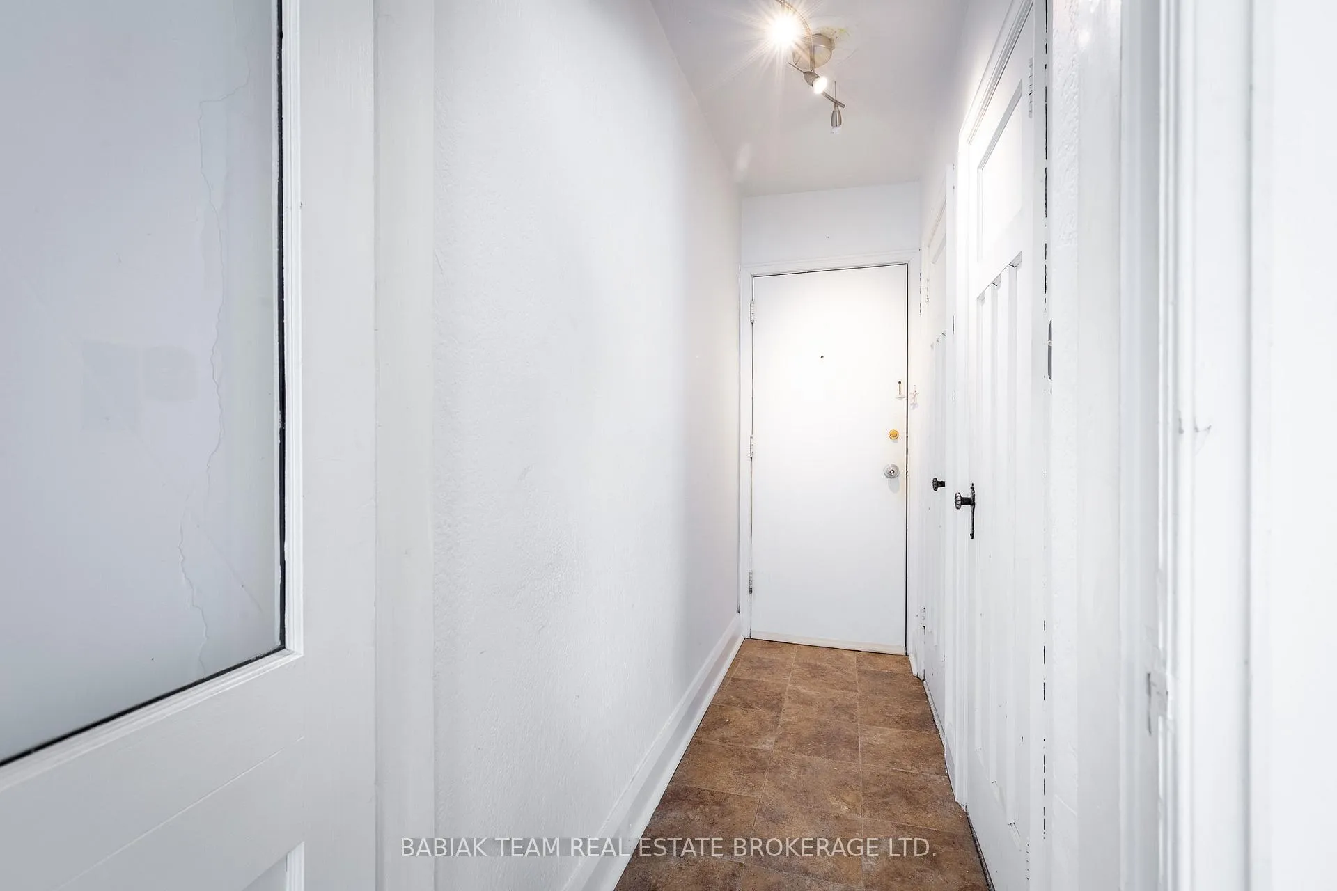 Photo 2 of Unit 56, 871 Millwood Road, Toronto, Leaside — HOMEH