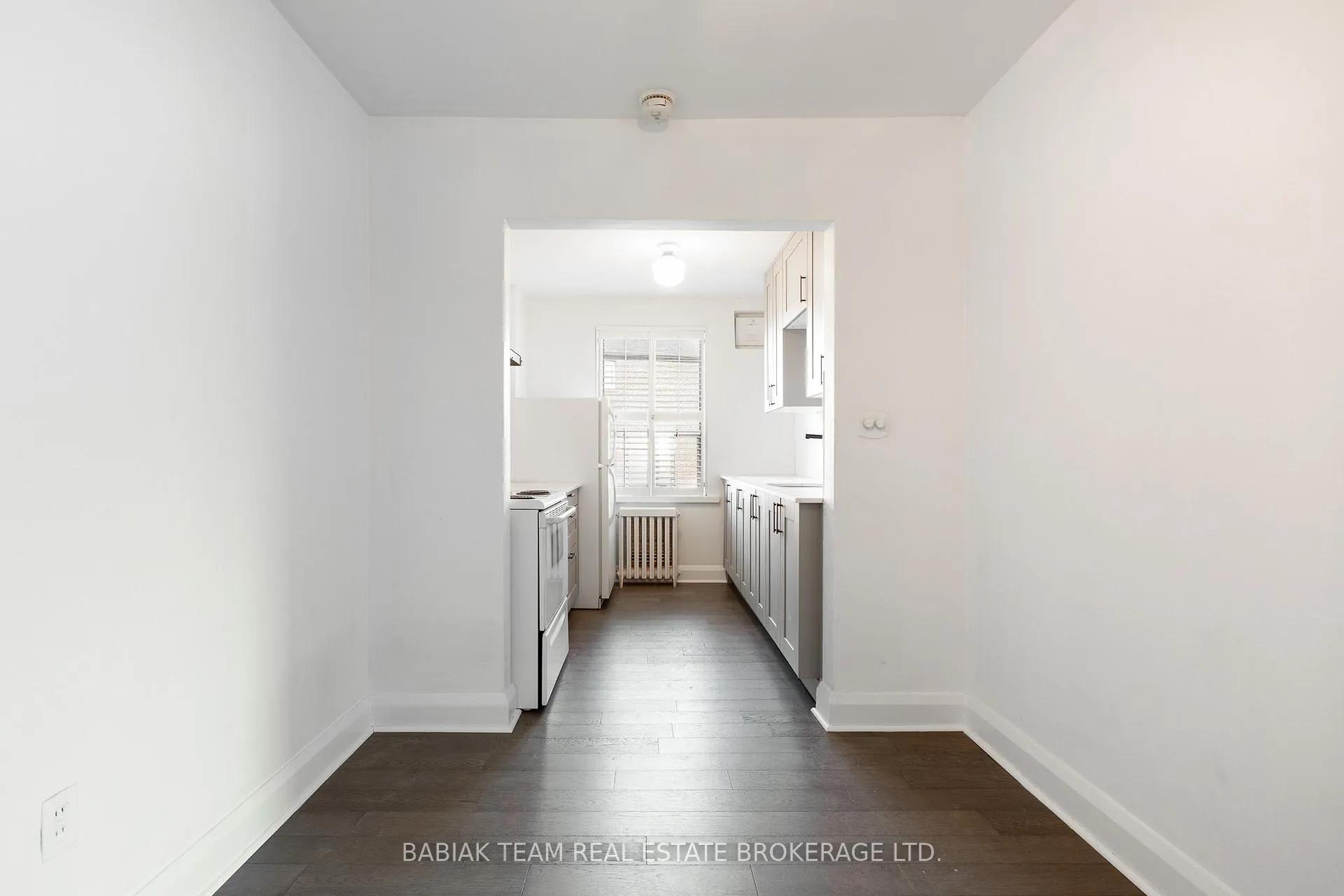 Photo 6 of Unit 56, 871 Millwood Road, Toronto, Leaside — HOMEH