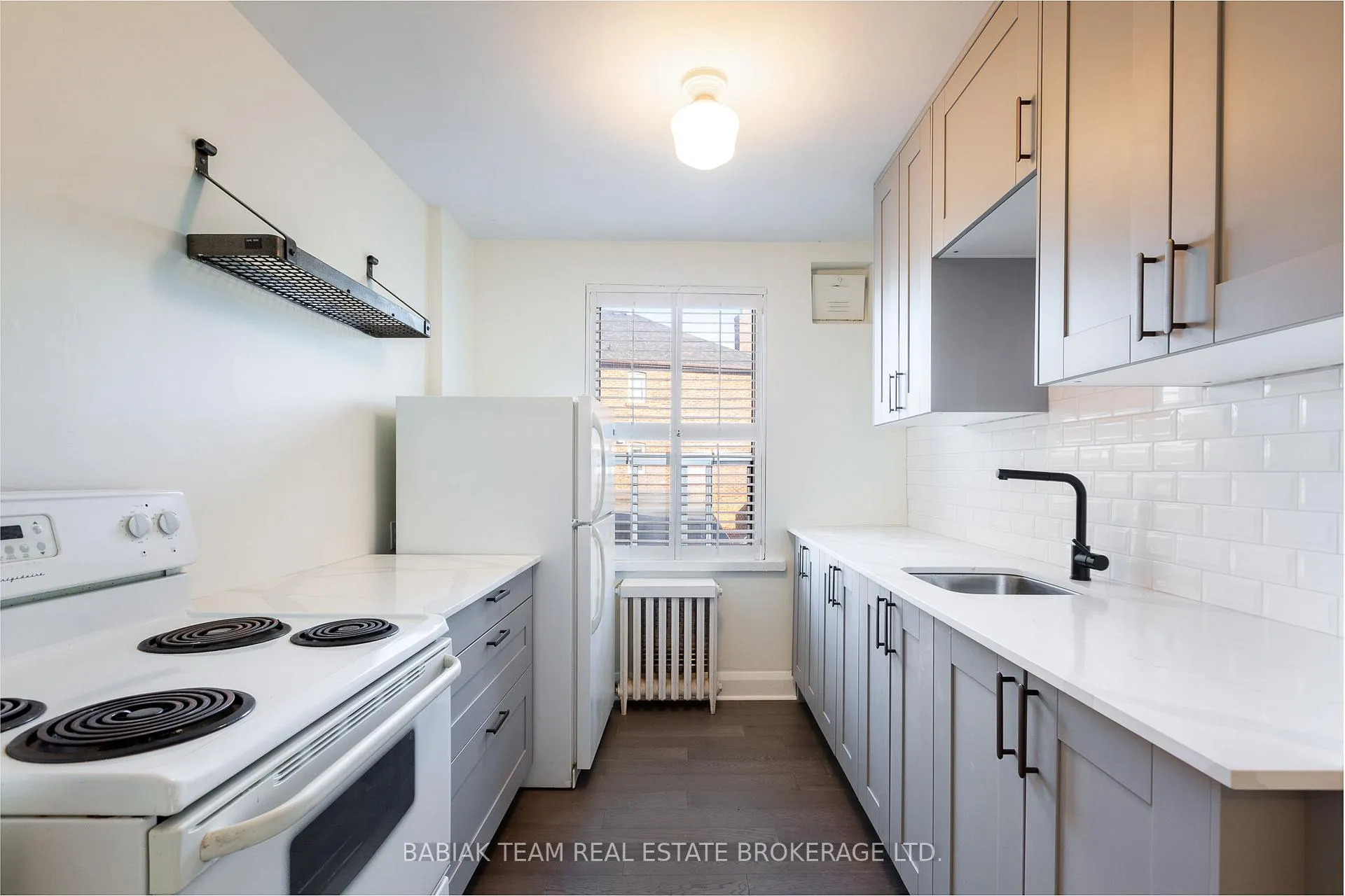 Photo 8 of Unit 56, 871 Millwood Road, Toronto, Leaside — HOMEH