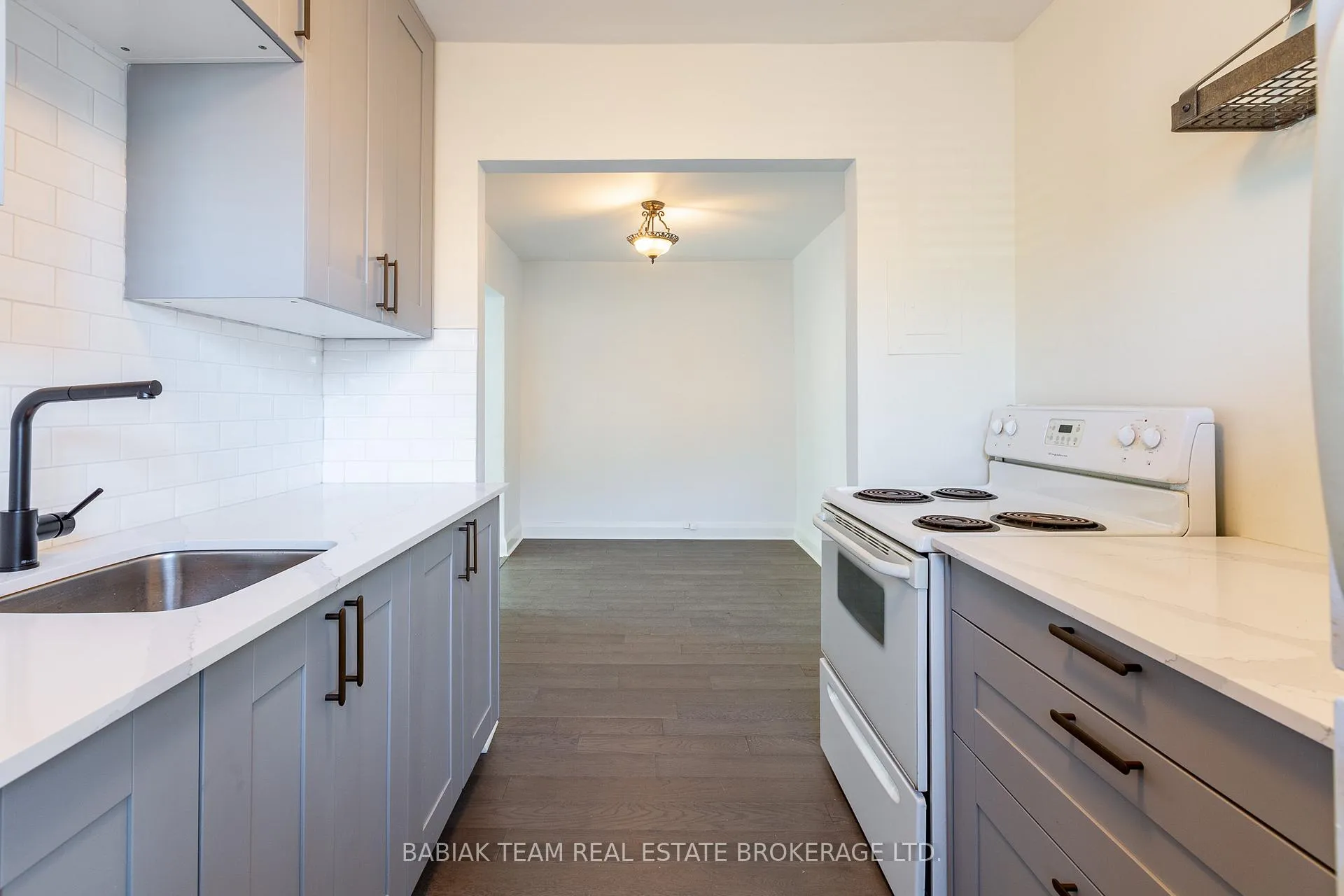 Photo 10 of Unit 56, 871 Millwood Road, Toronto, Leaside — HOMEH