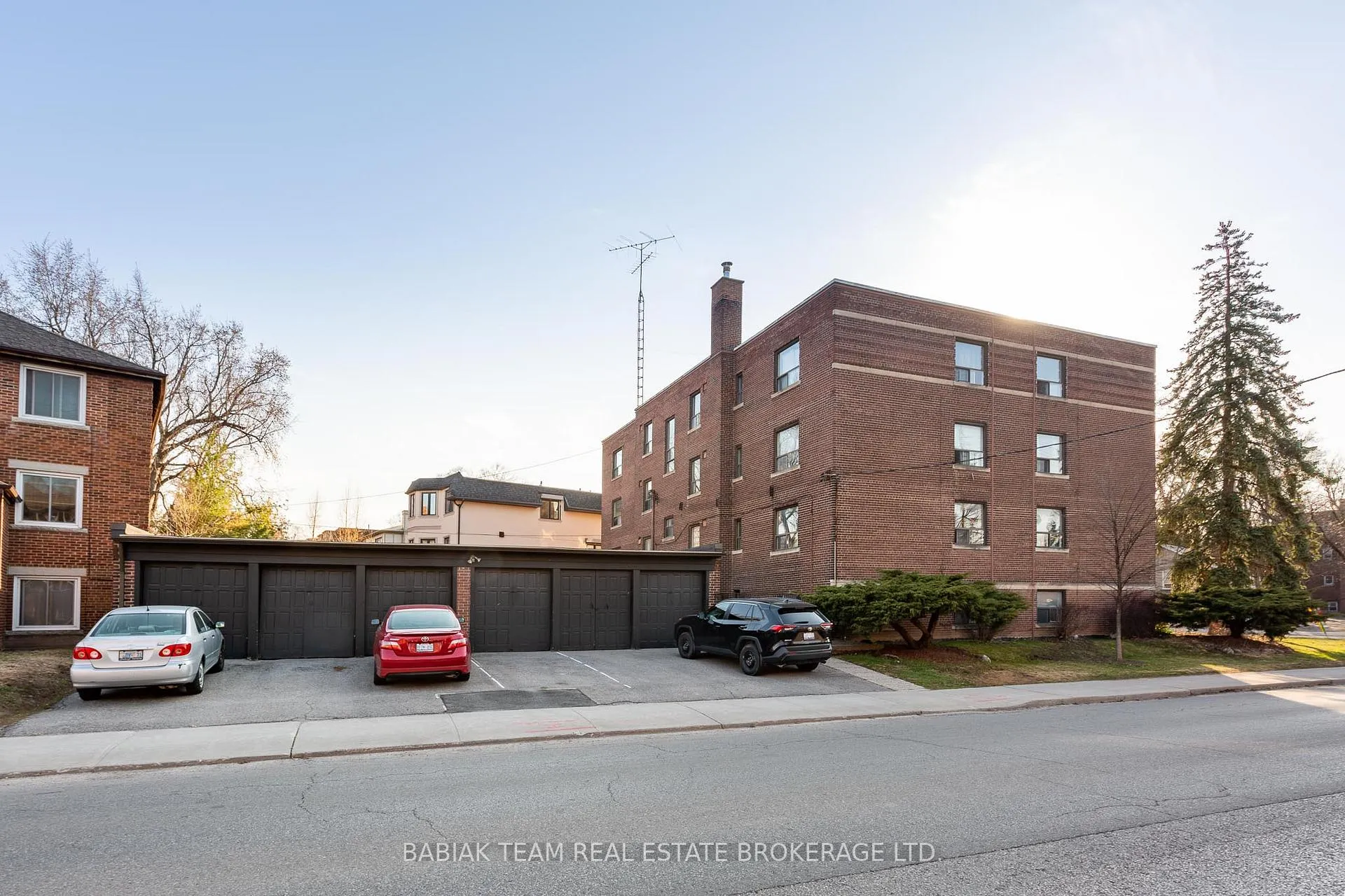 Photo 21 of Unit 56, 871 Millwood Road, Toronto, Leaside — HOMEH