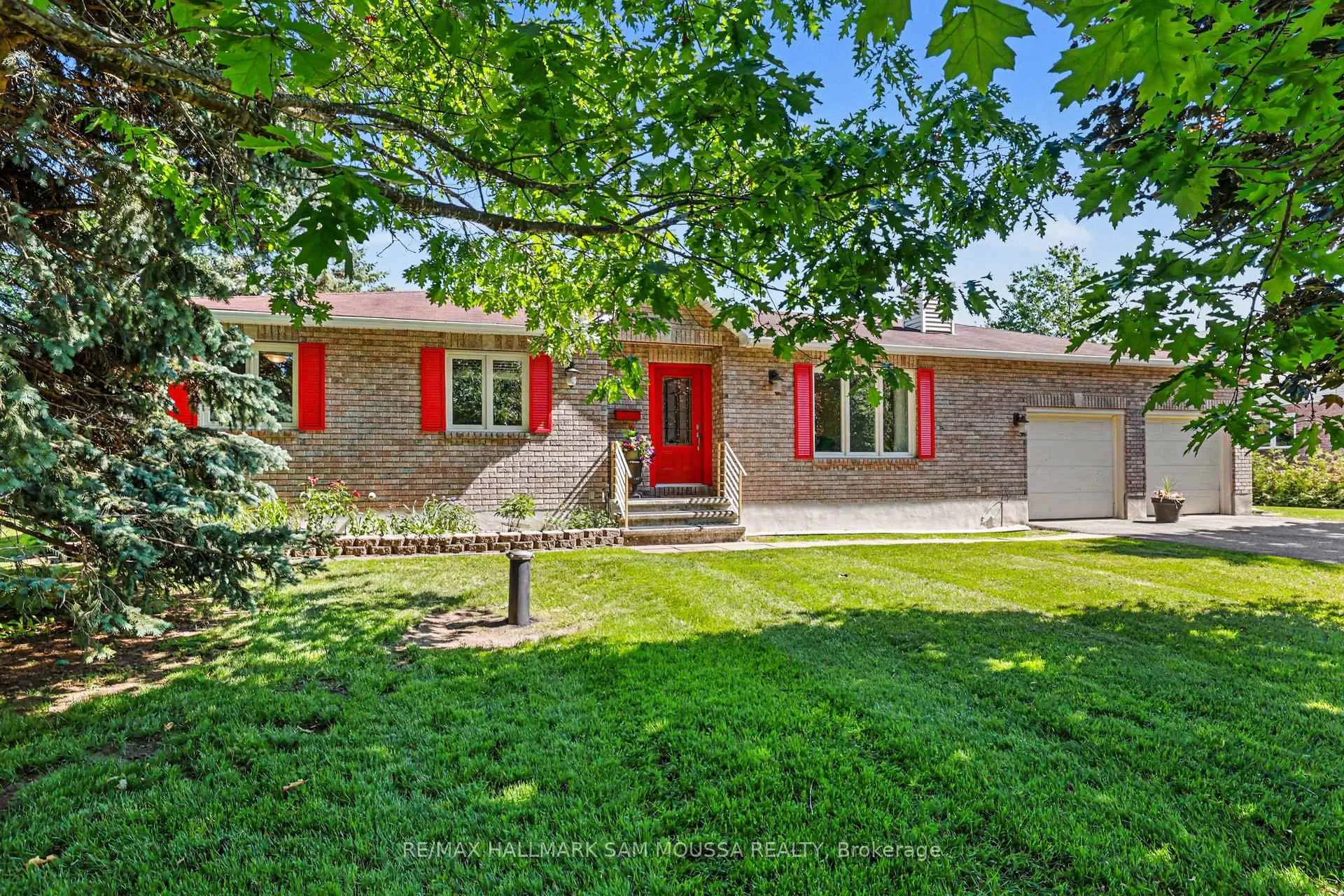 Photo 2 of 6482 Harvest Grove Drive, Ottawa, Greely — HOMEH