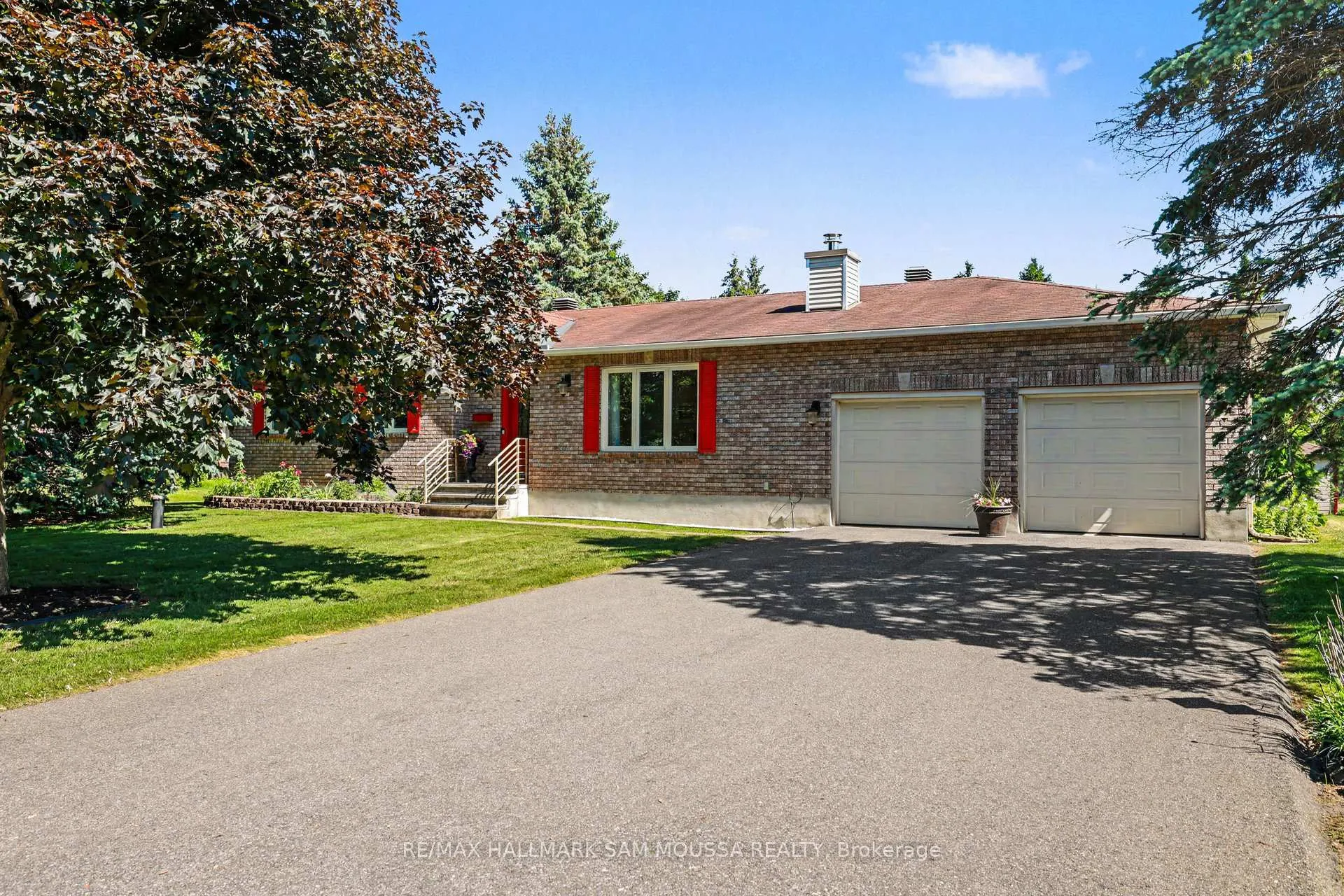 Photo 3 of 6482 Harvest Grove Drive, Ottawa, Greely — HOMEH