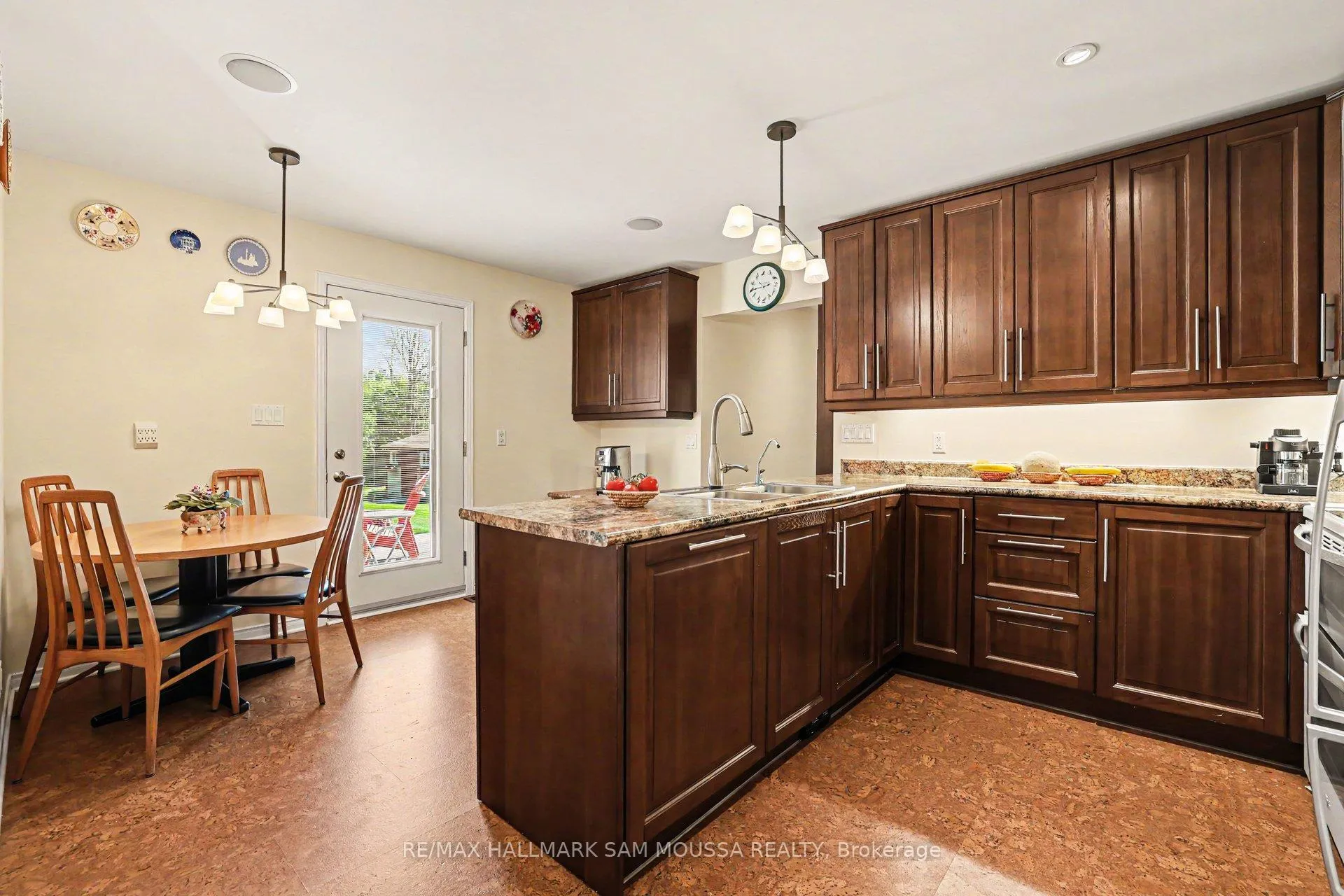 Photo 16 of 6482 Harvest Grove Drive, Ottawa, Greely — HOMEH