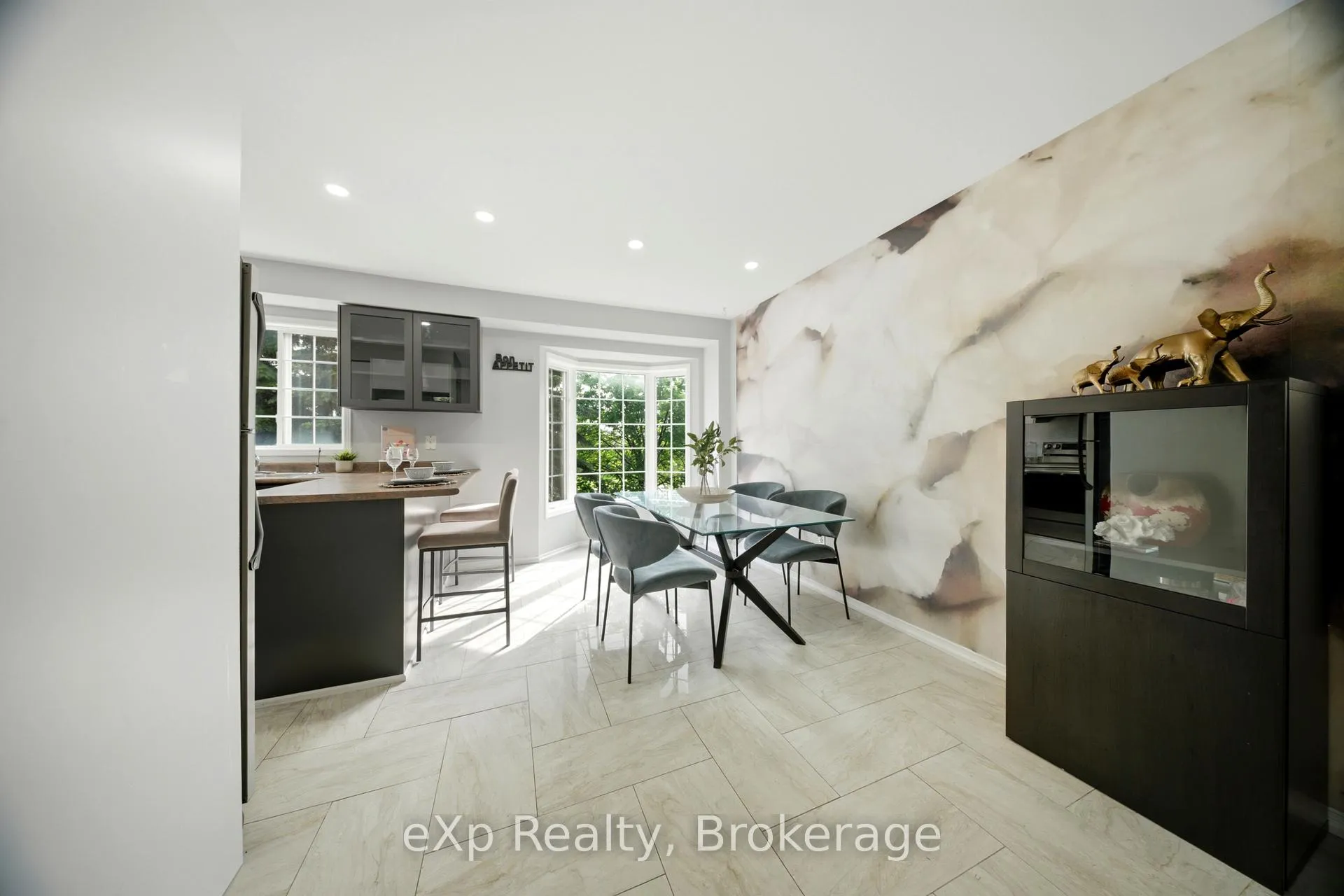 Photo 13 of Unit 75, 9800 Mclaughlin Road N, Brampton, Fletcher's Creek Village — HOMEH