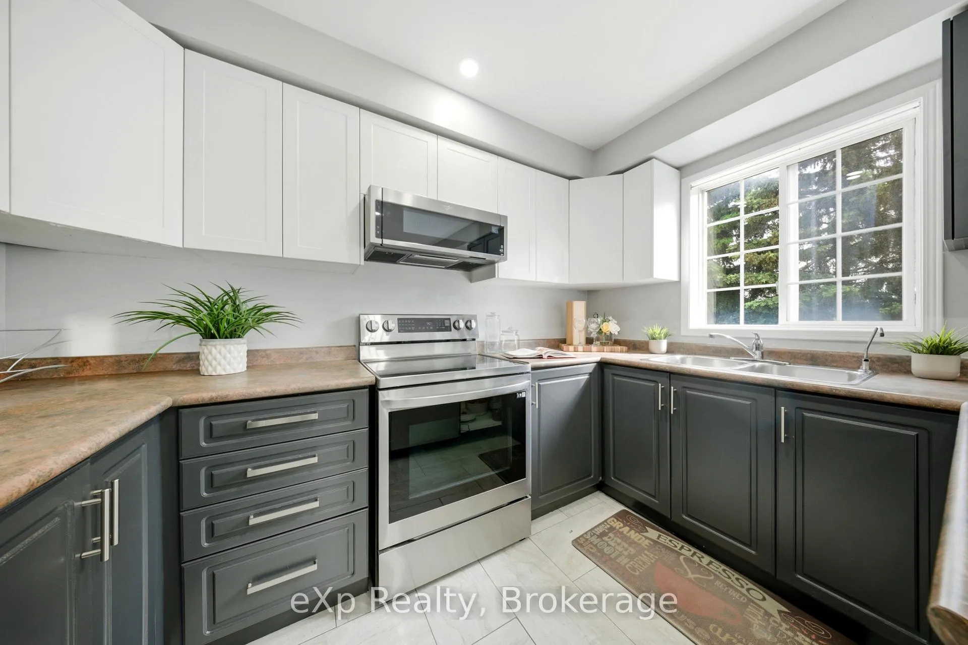 Photo 16 of Unit 75, 9800 Mclaughlin Road N, Brampton, Fletcher's Creek Village — HOMEH