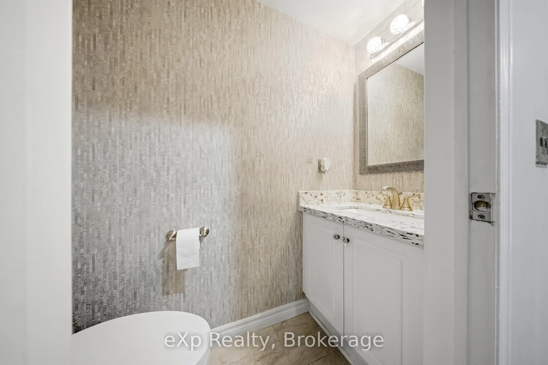 Photo 12 of Unit 75, 9800 Mclaughlin Road N, Brampton, Fletcher's Creek Village — HOMEH