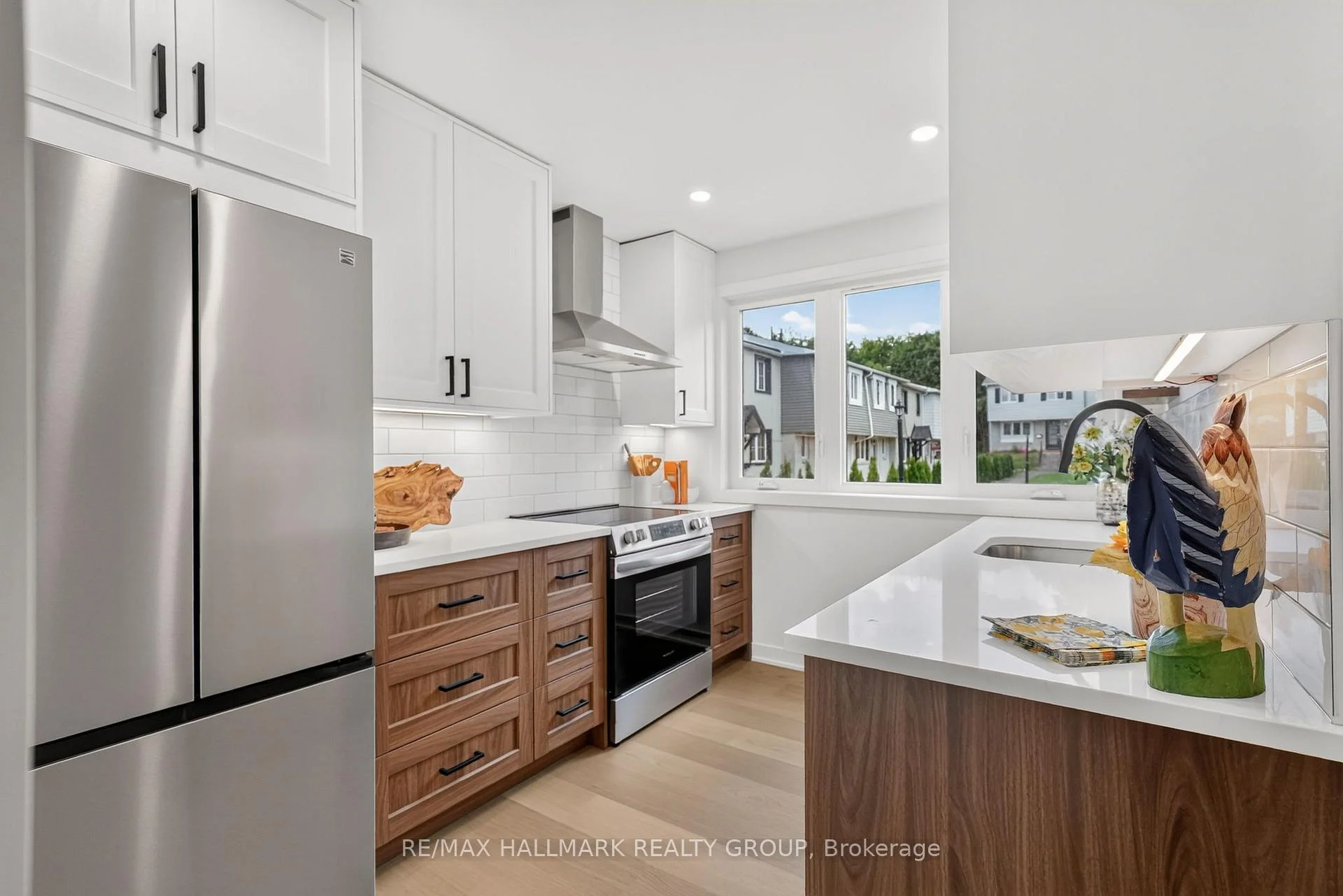 Photo 7 of Unit 38, 660 Hochelaga Street, Ottawa, Carson Meadows — HOMEH