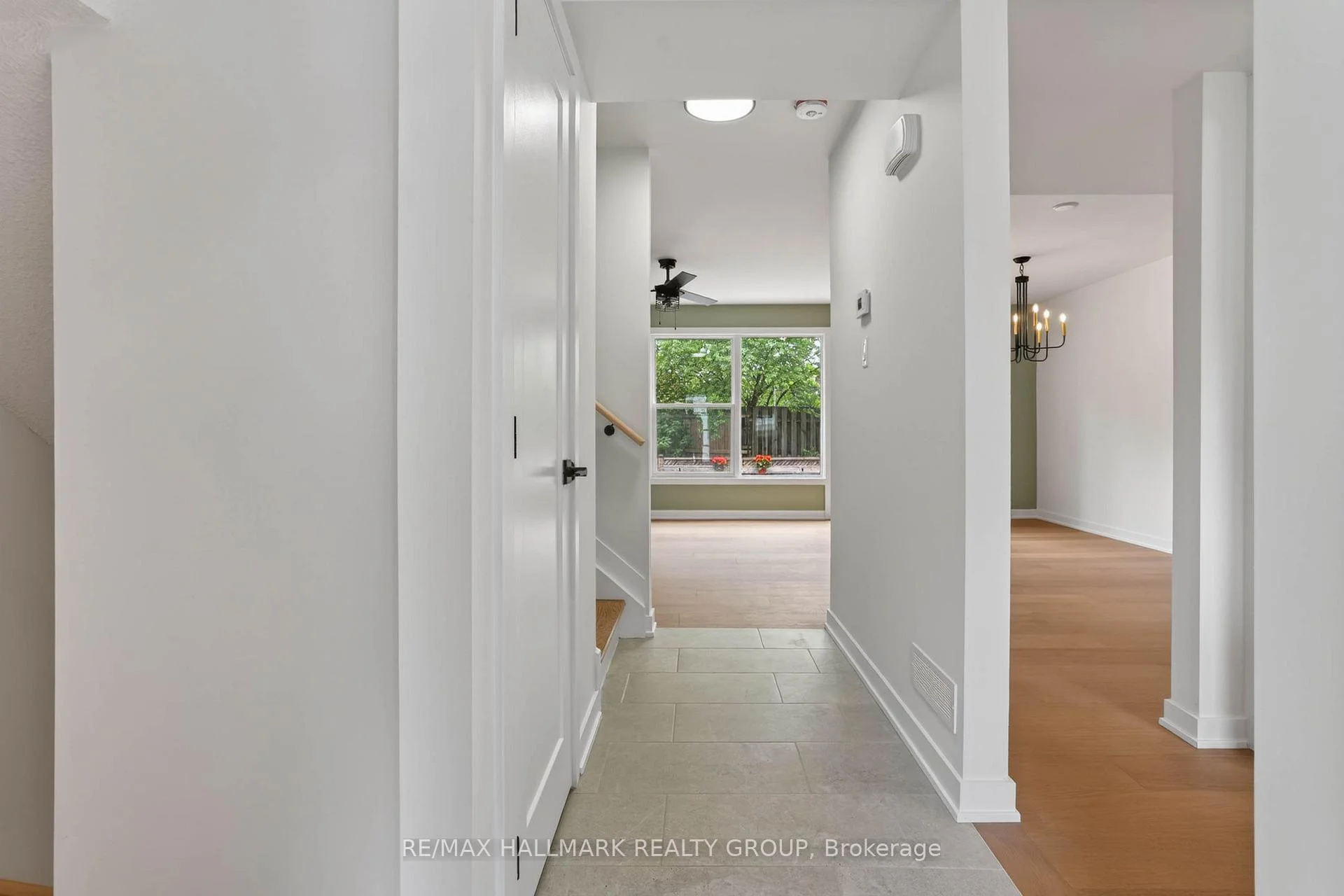 Photo 13 of Unit 38, 660 Hochelaga Street, Ottawa, Carson Meadows — HOMEH