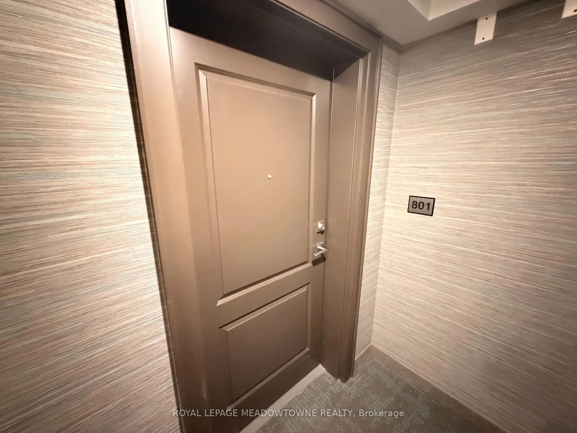 Photo 2 of Unit 801, 460 Dundas Street E, Hamilton, Waterdown — HOMEH