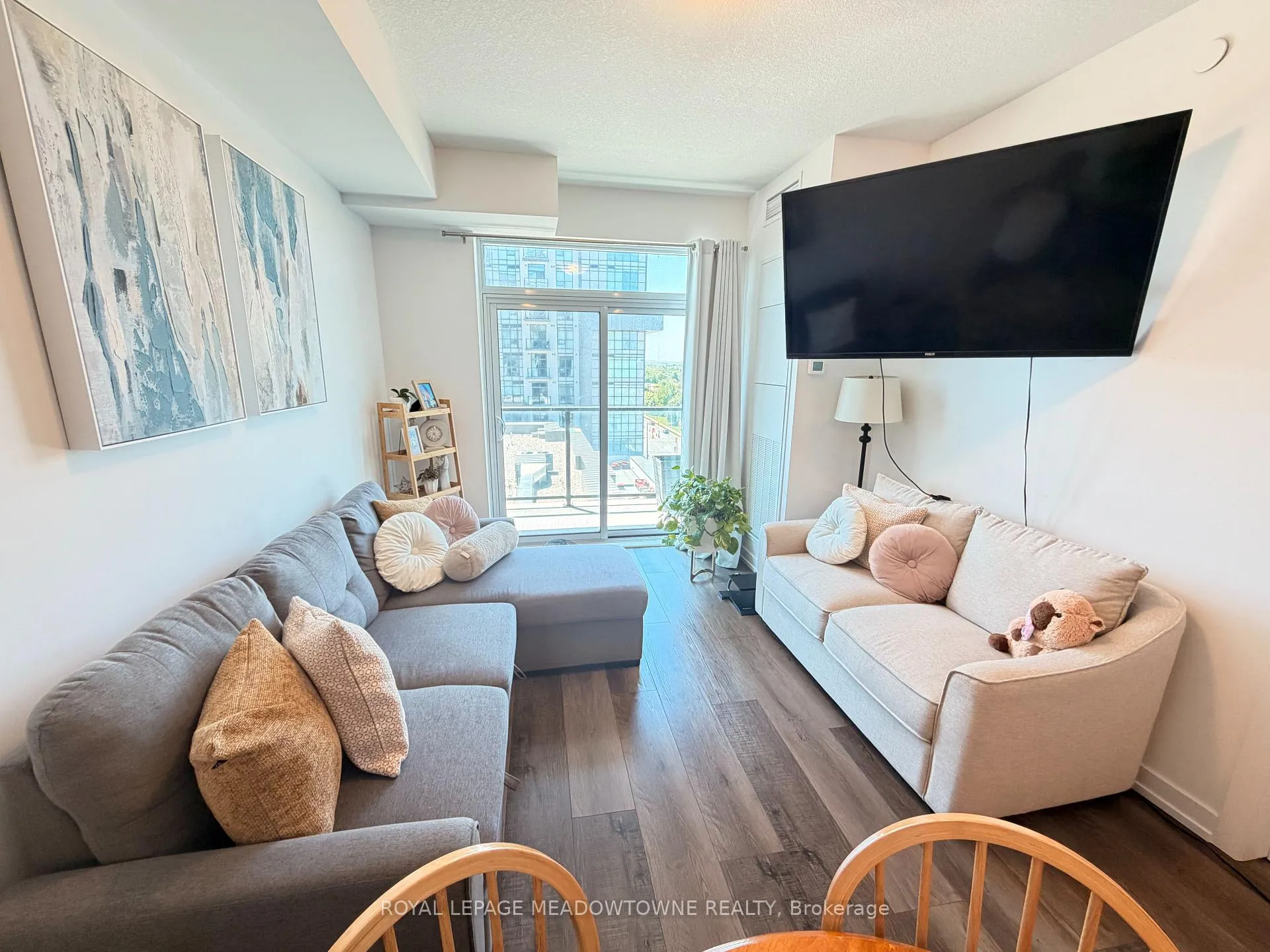 Photo 7 of Unit 801, 460 Dundas Street E, Hamilton, Waterdown — HOMEH