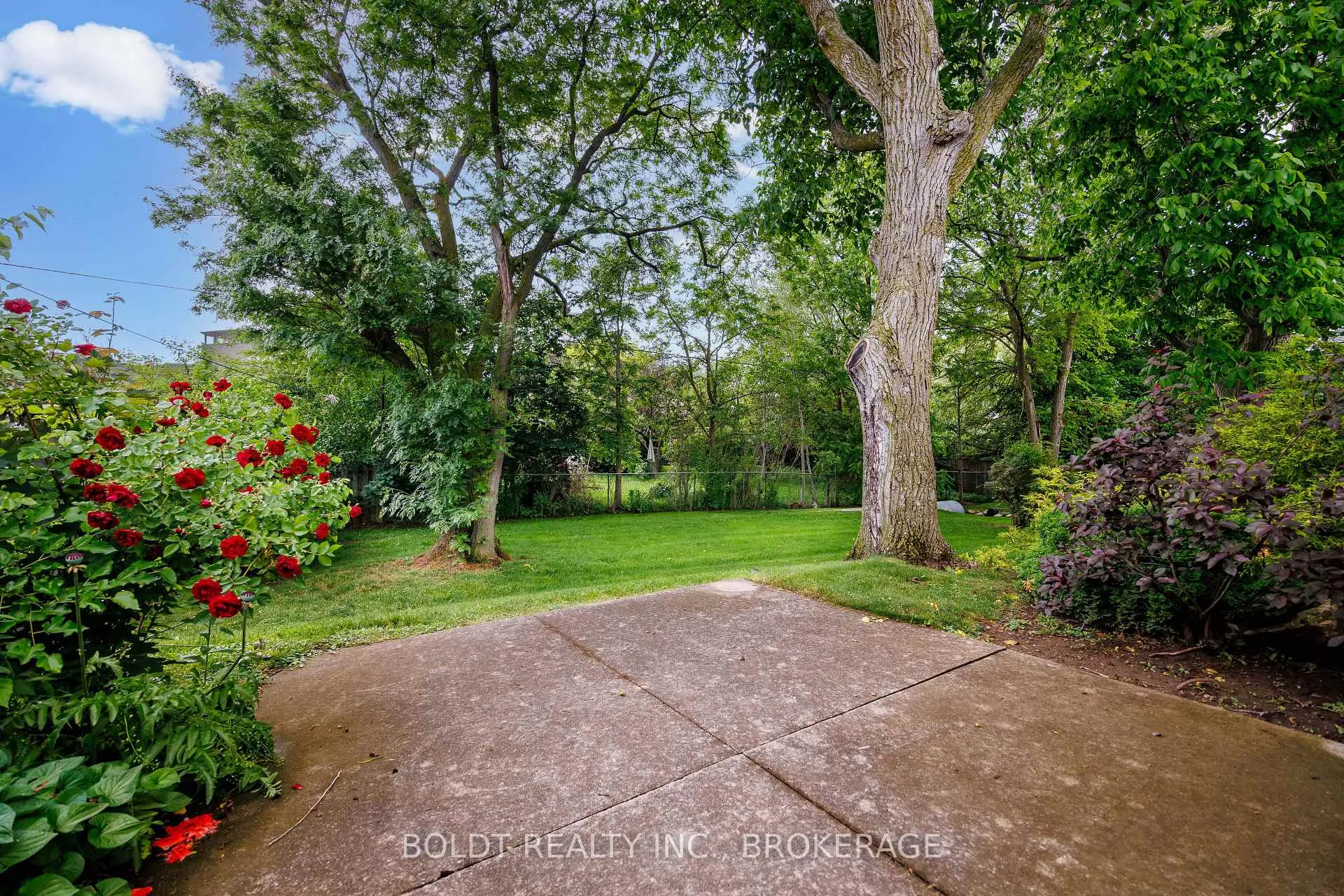 Photo 23 of 4114 Barry Drive, Lincoln, Beamsville — HOMEH