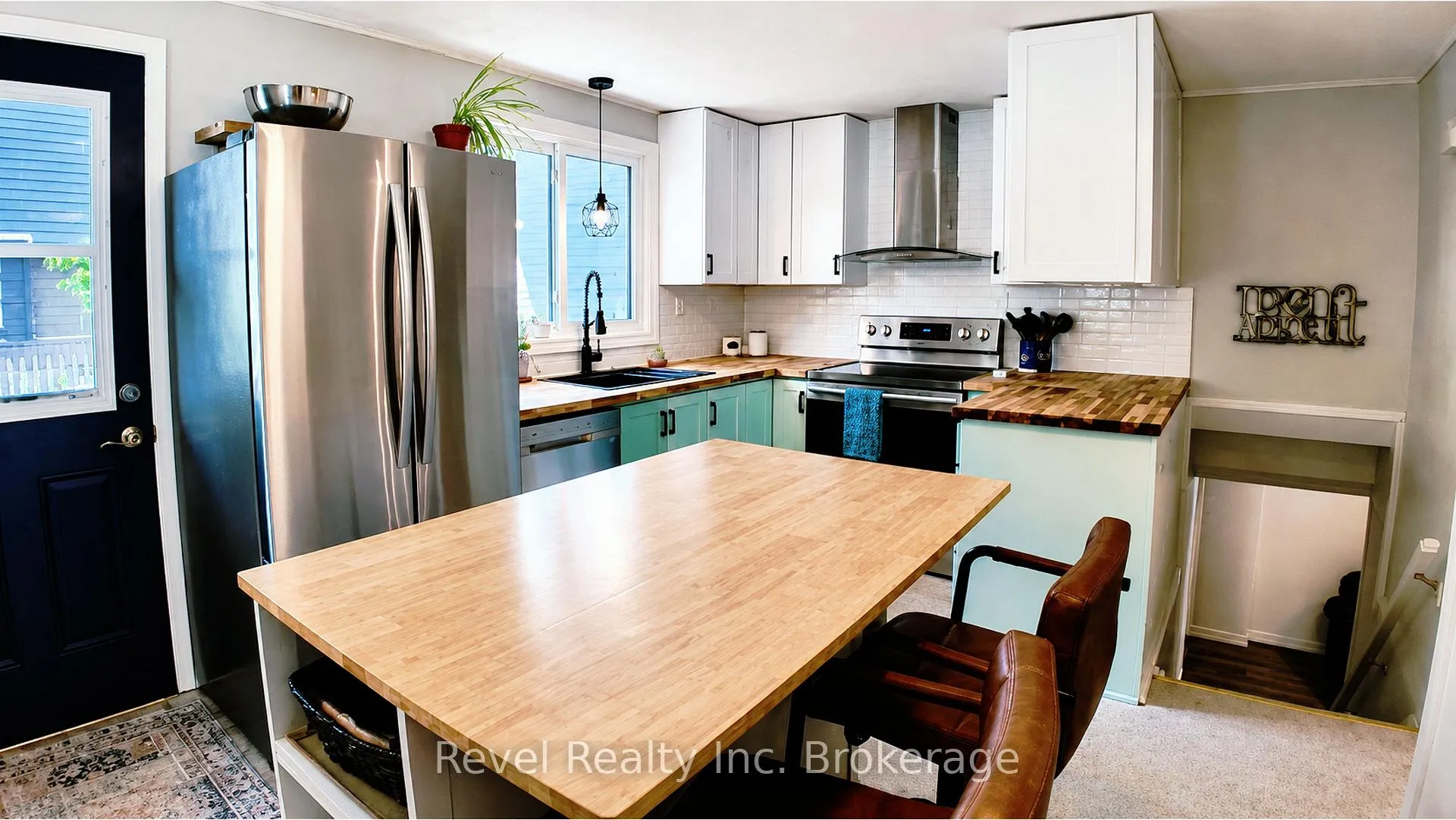 Photo 9 of 641 Ursula Street, North Bay, College Heights — HOMEH