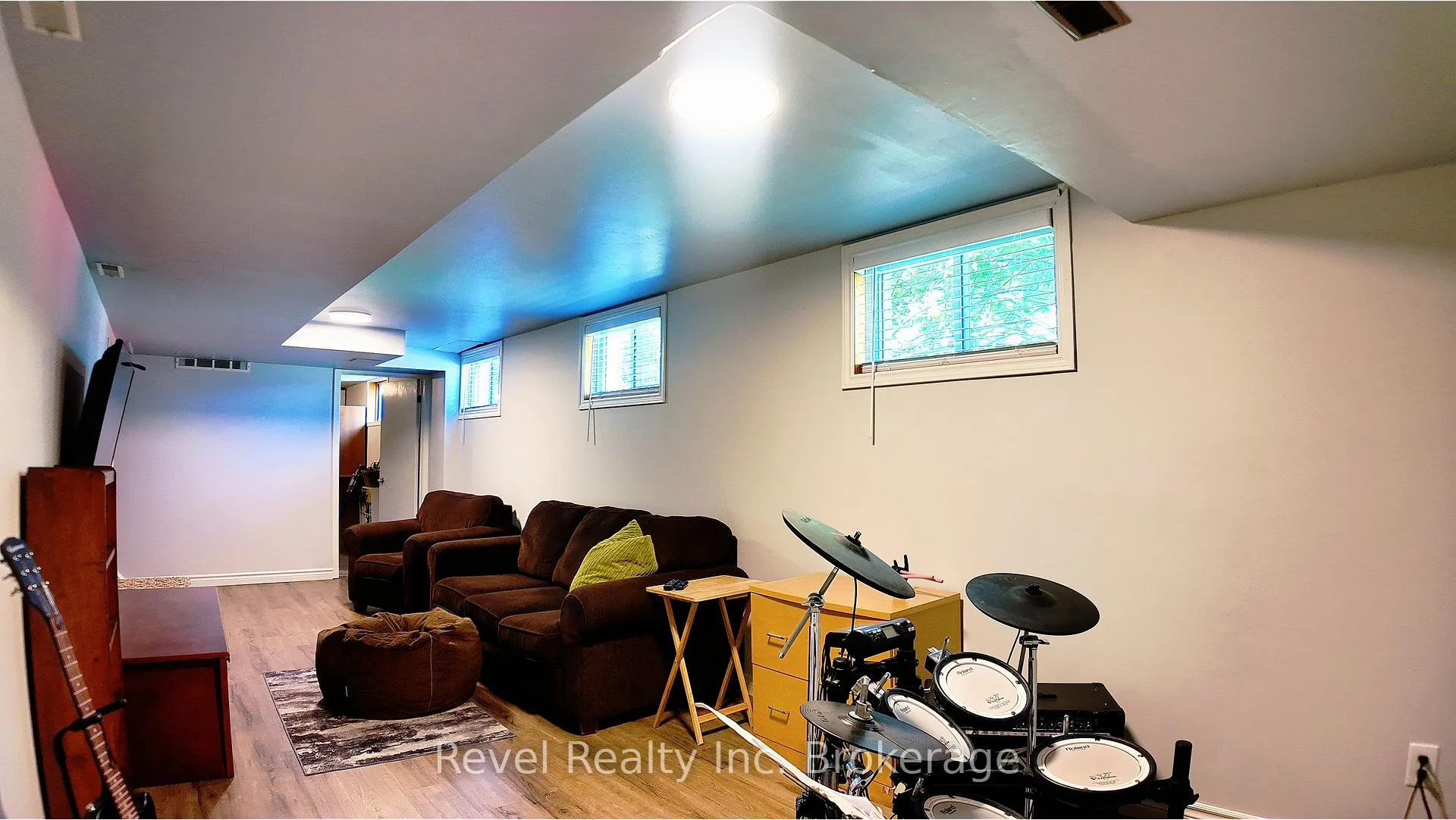 Photo 24 of 641 Ursula Street, North Bay, College Heights — HOMEH