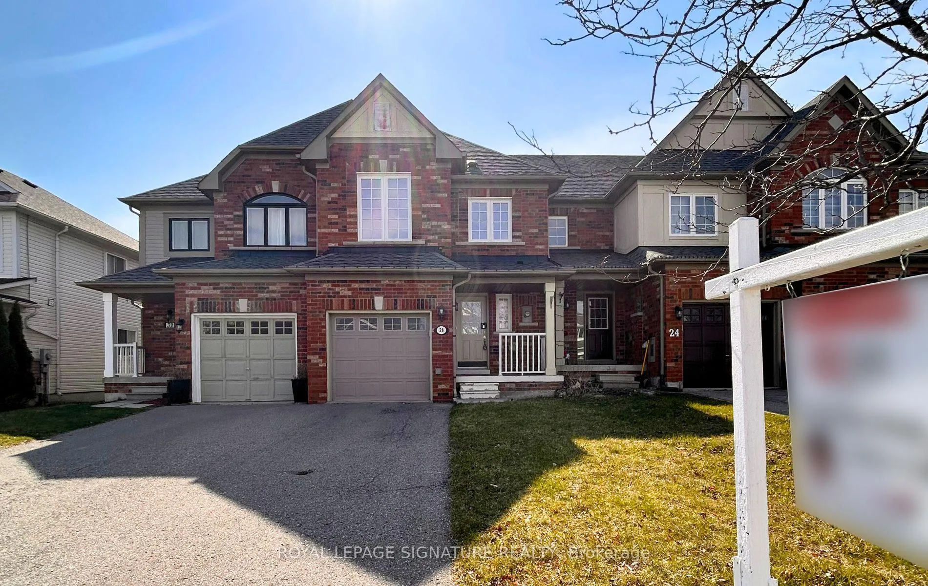 Photo 1 of 28 Millburn Drive, Clarington, Bowmanville — HOMEH