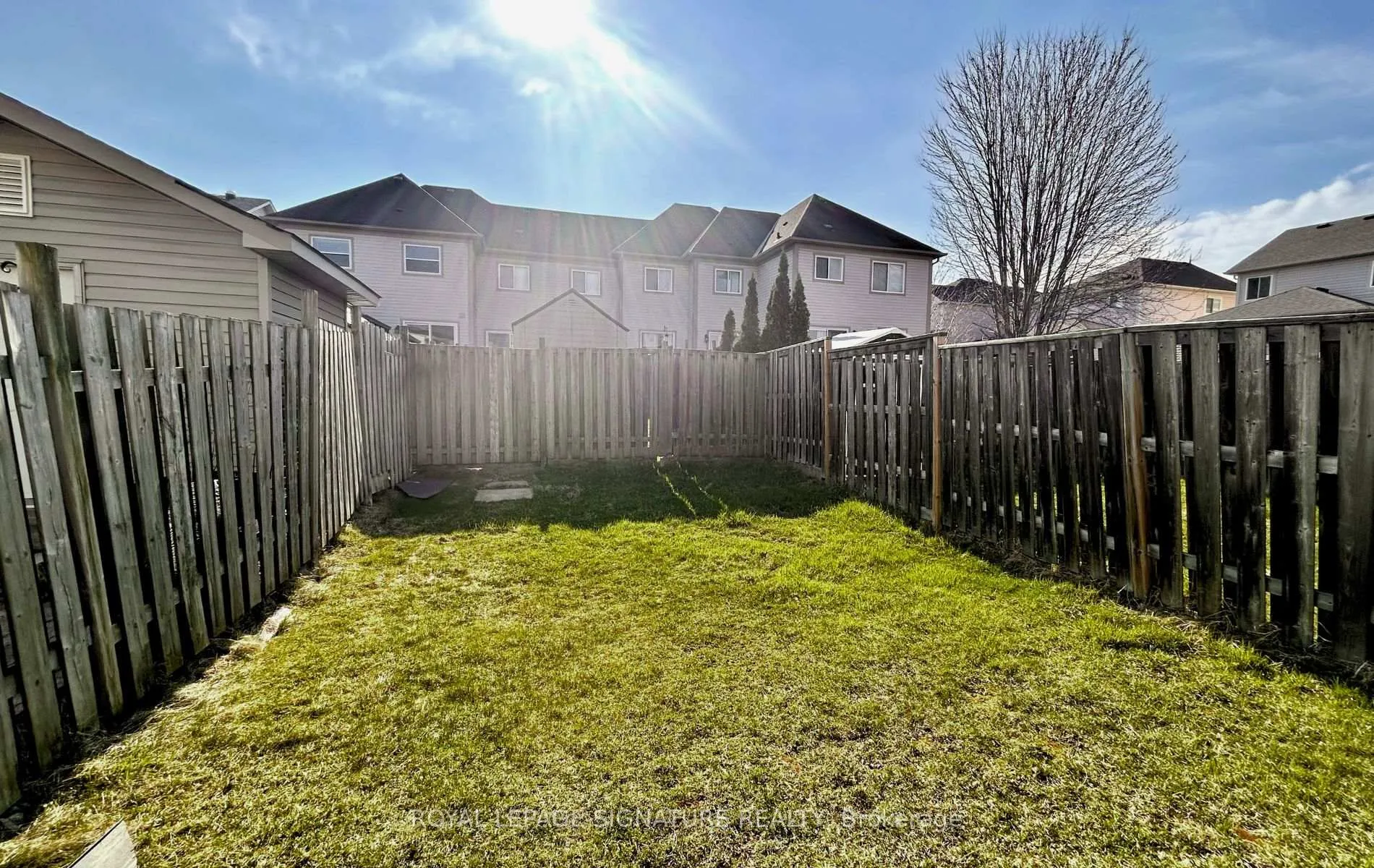 Photo 22 of 28 Millburn Drive, Clarington, Bowmanville — HOMEH