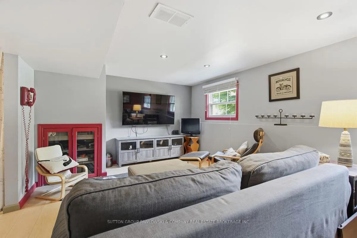 Photo 24 of 35 Key Hill Road, London, North F — HOMEH
