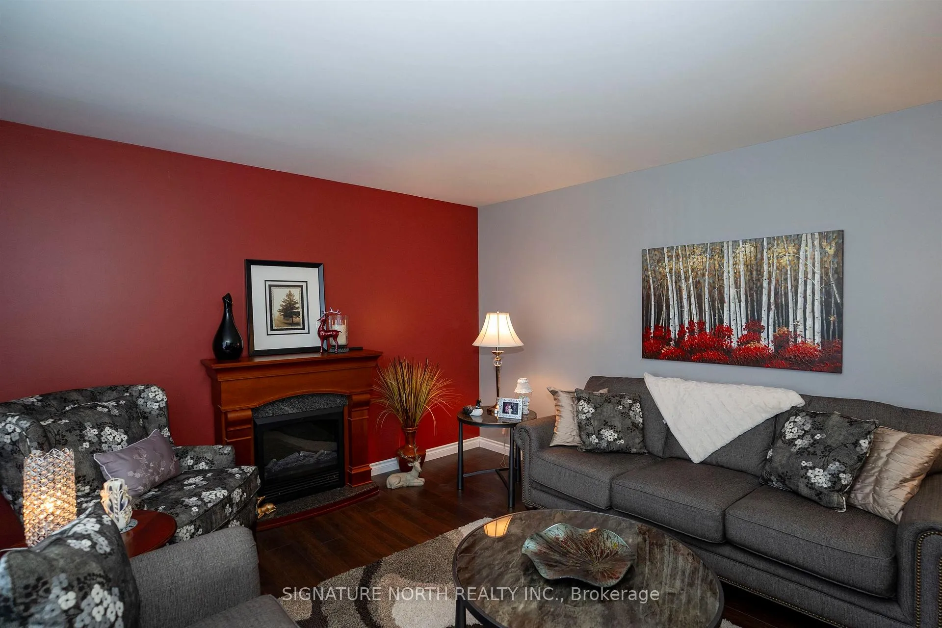 Photo 2 of 381 Hallam Street, Thunder Bay, Current River — HOMEH